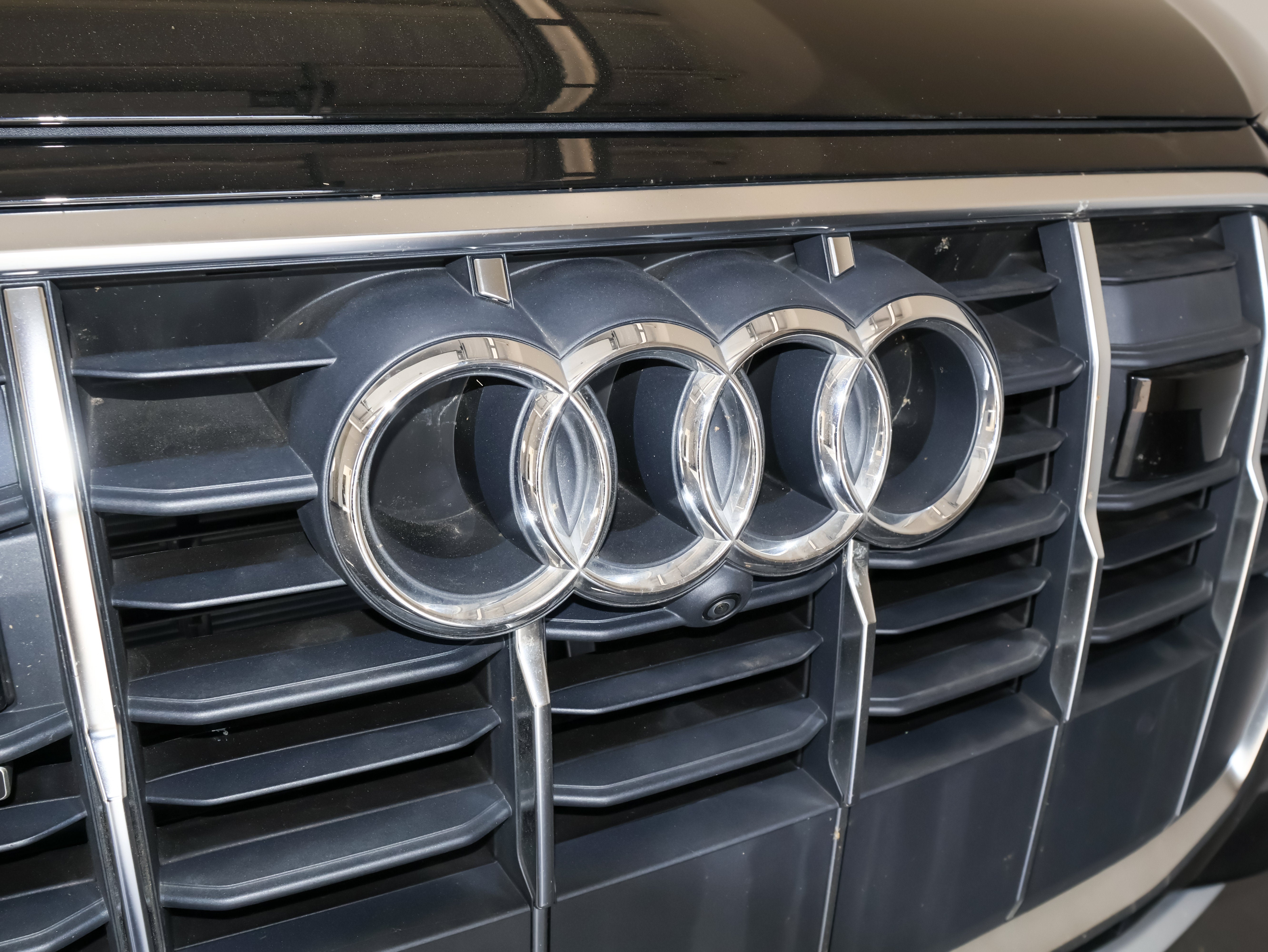 2023 Audi Q7 Premium Plus