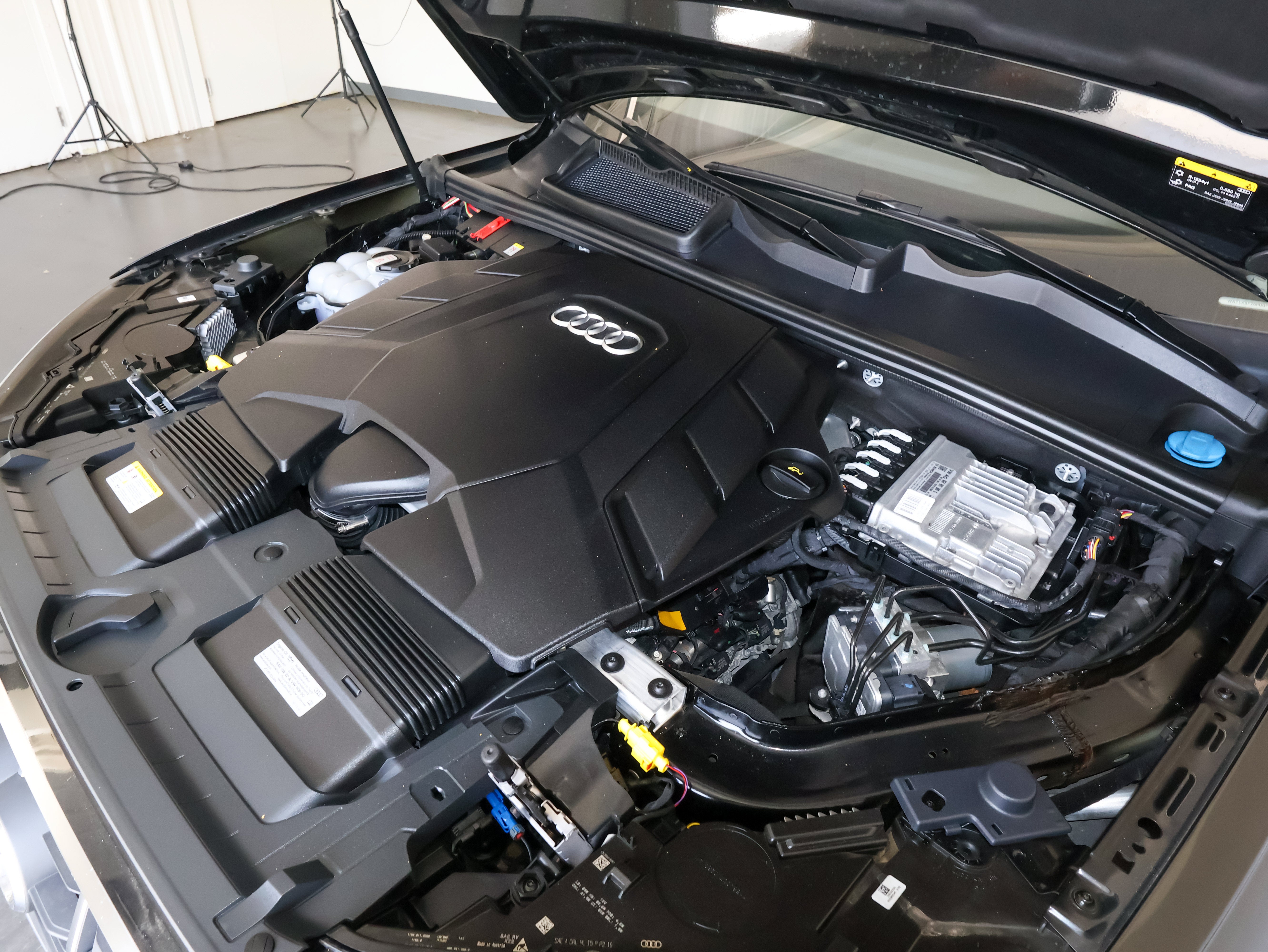 2023 Audi Q7 Premium Plus