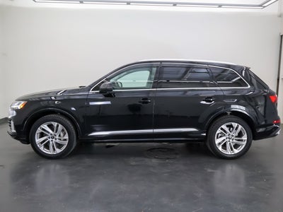2023 Audi Q7 Premium Plus