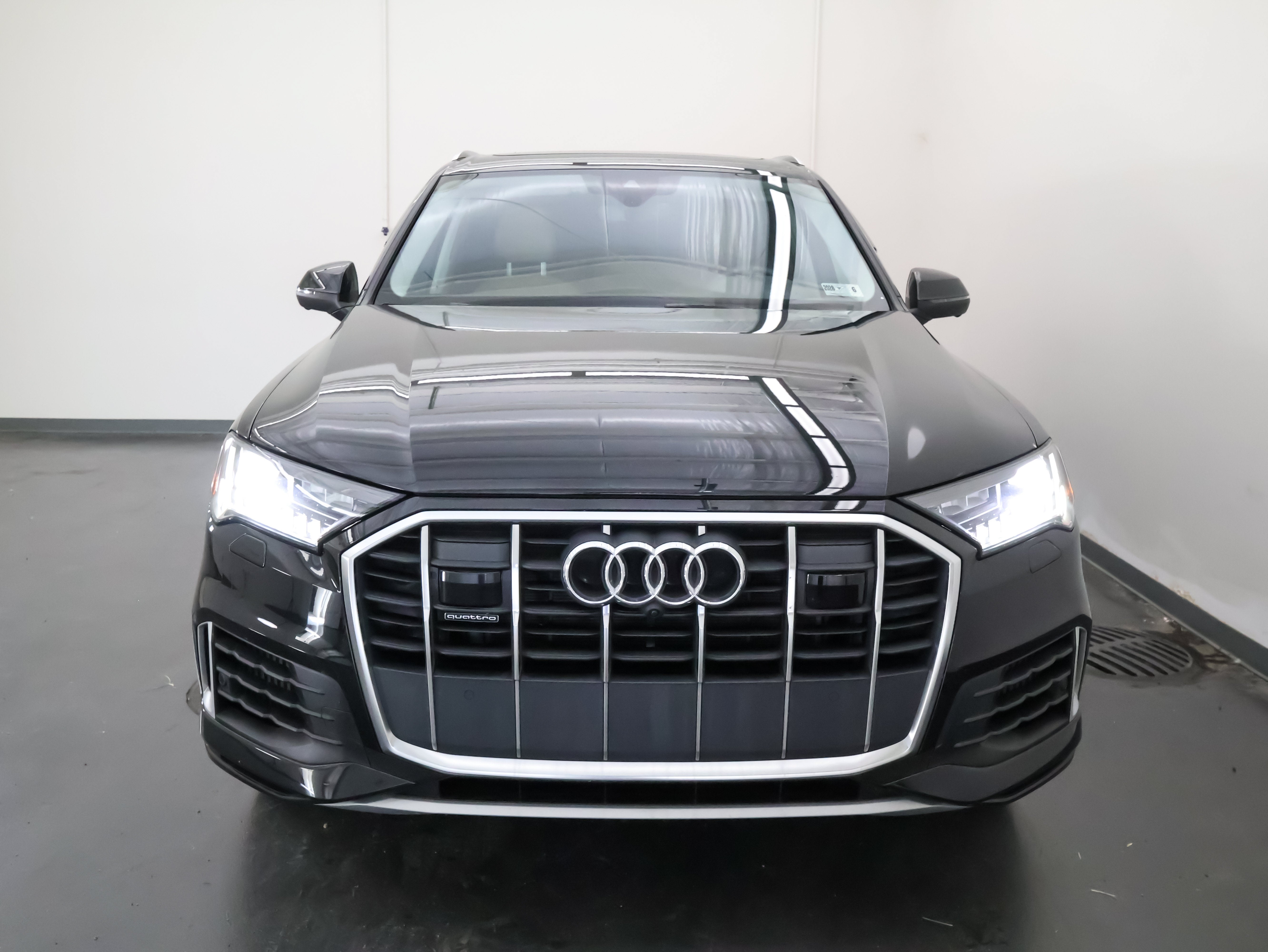 2023 Audi Q7 Premium Plus