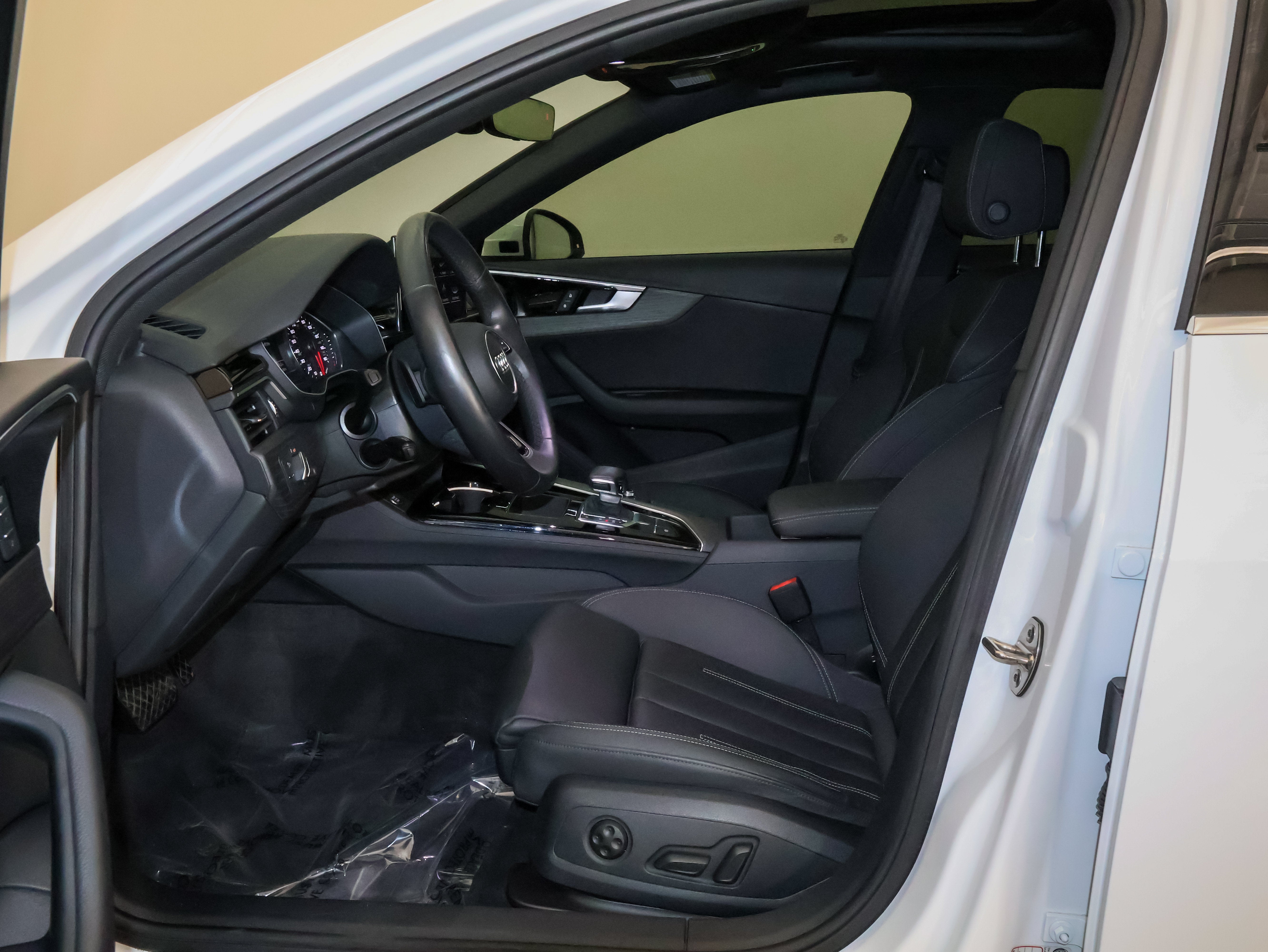 2021 Audi A4 Sedan S line Premium
