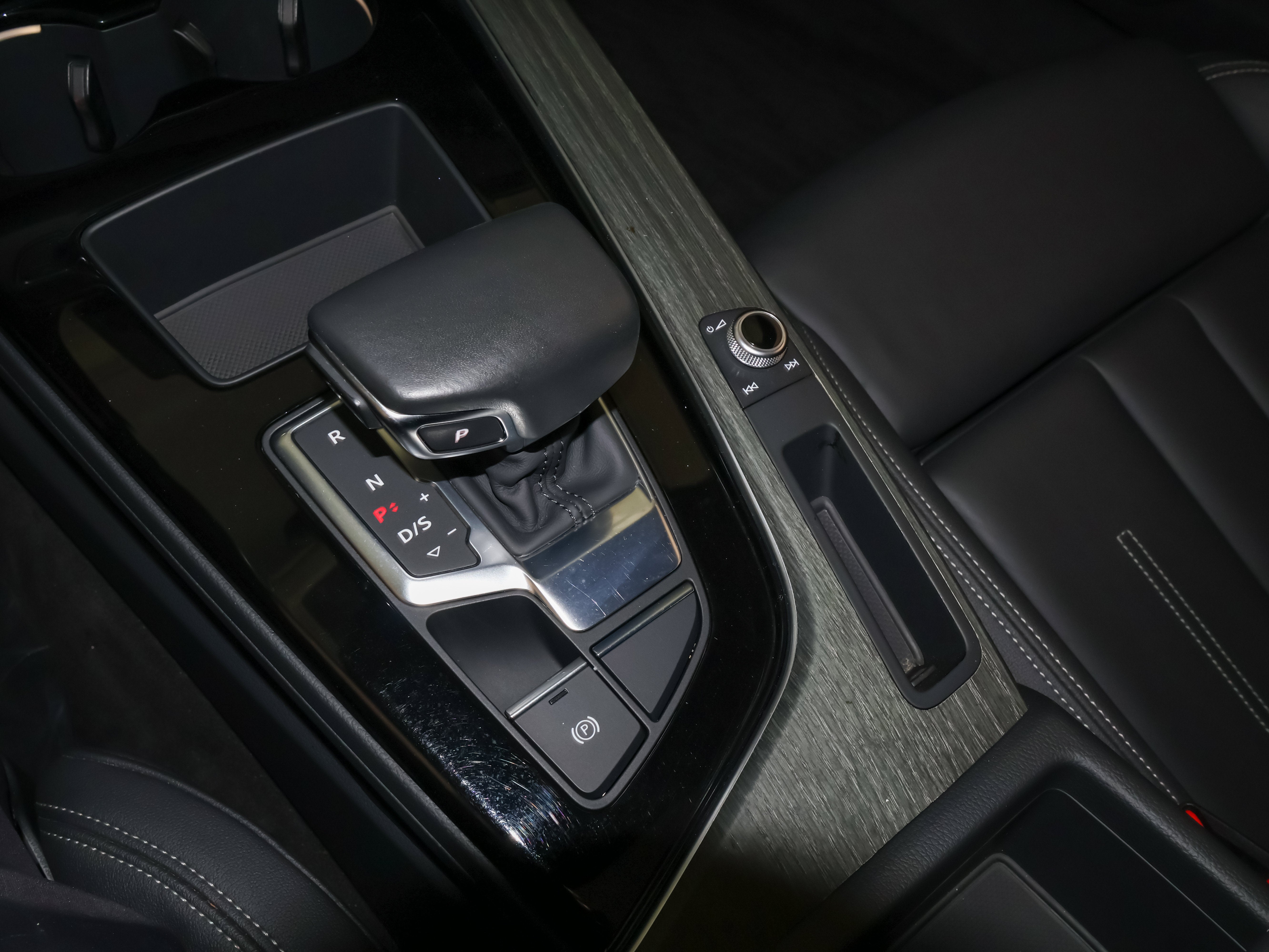 2021 Audi A4 Sedan S line Premium