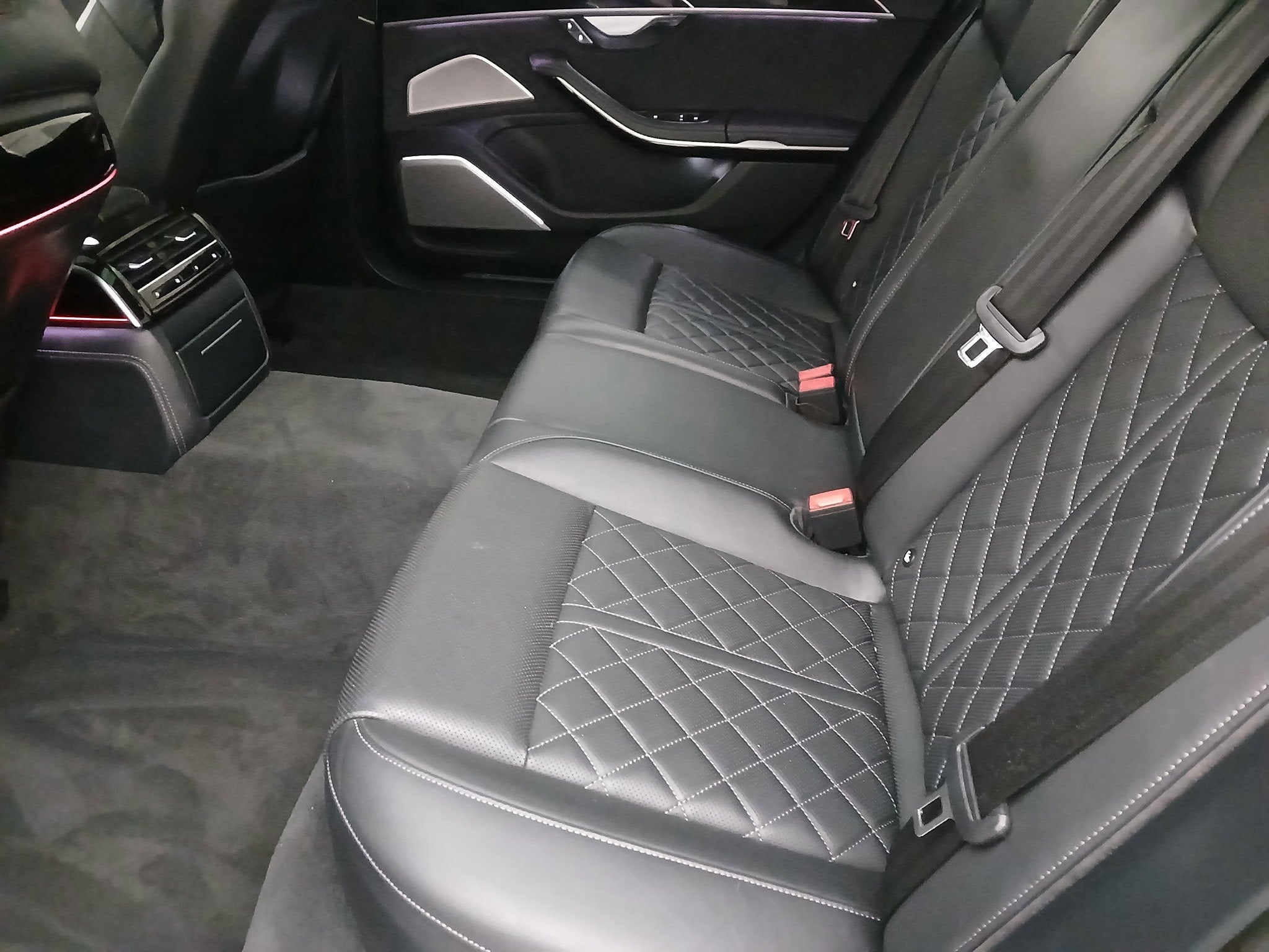 2022 Audi S8 4.0T