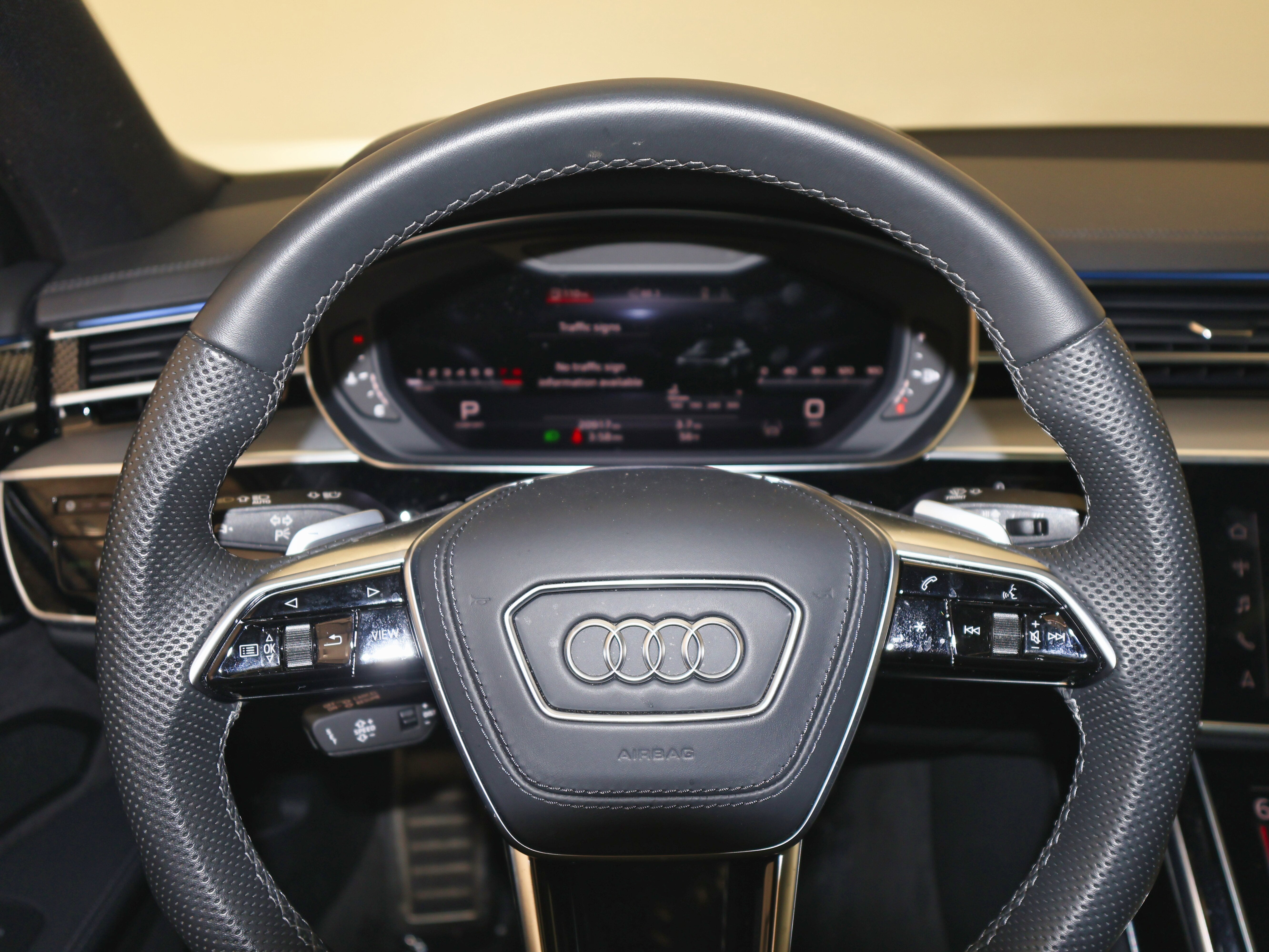 2023 Audi S8 4.0T