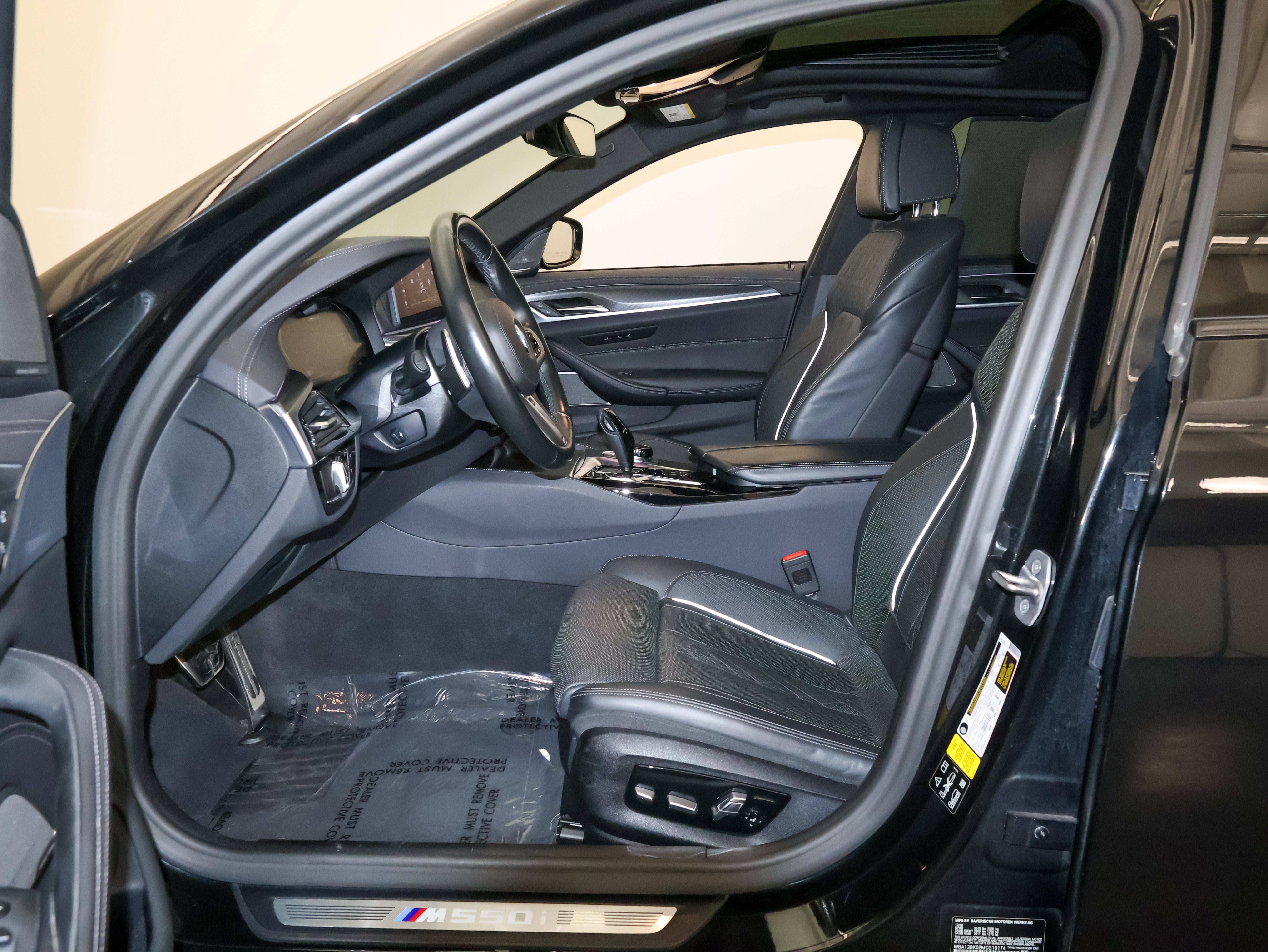 2021 BMW 5 Series M550i xDrive