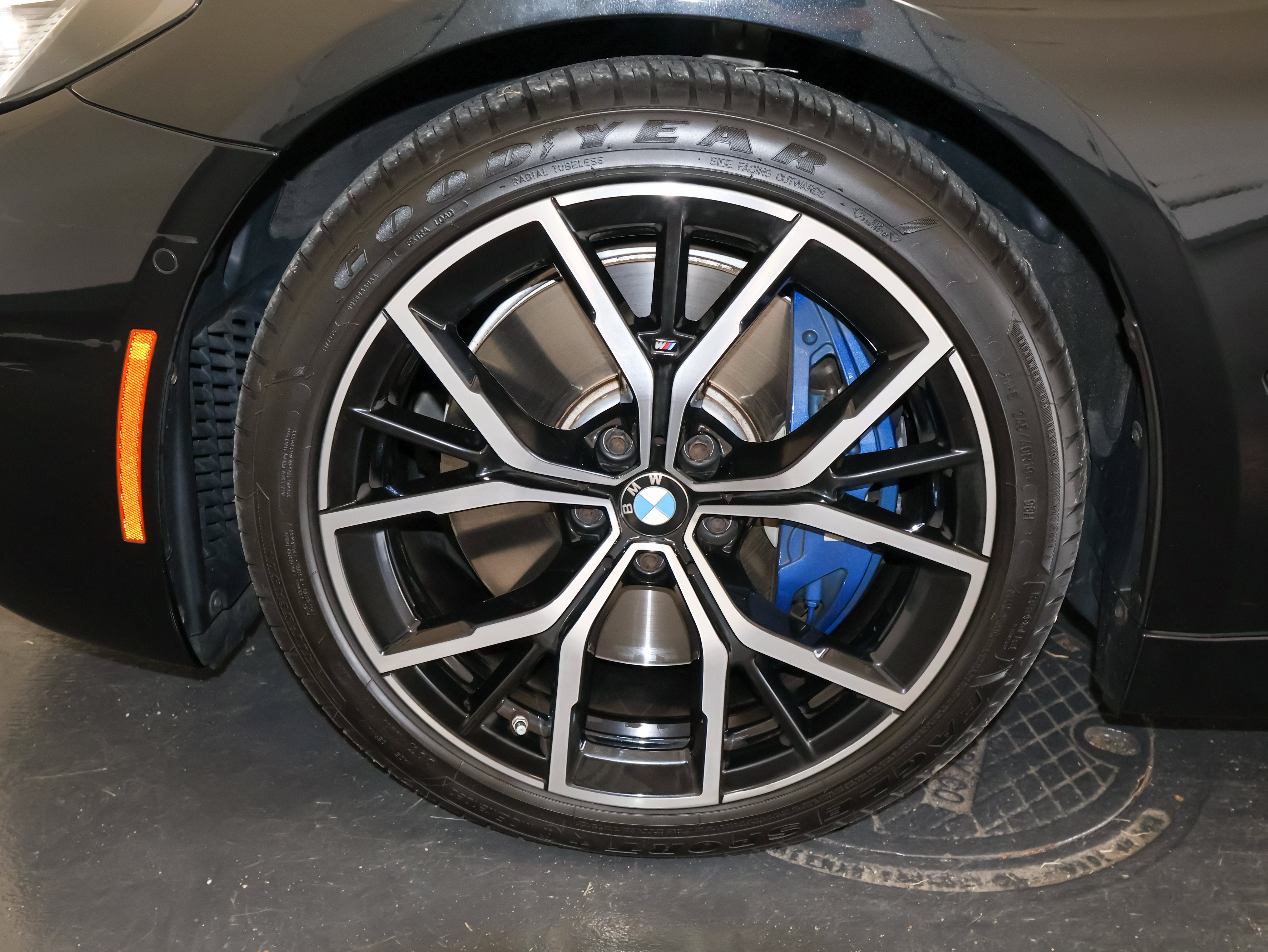 2021 BMW 5 Series M550i xDrive