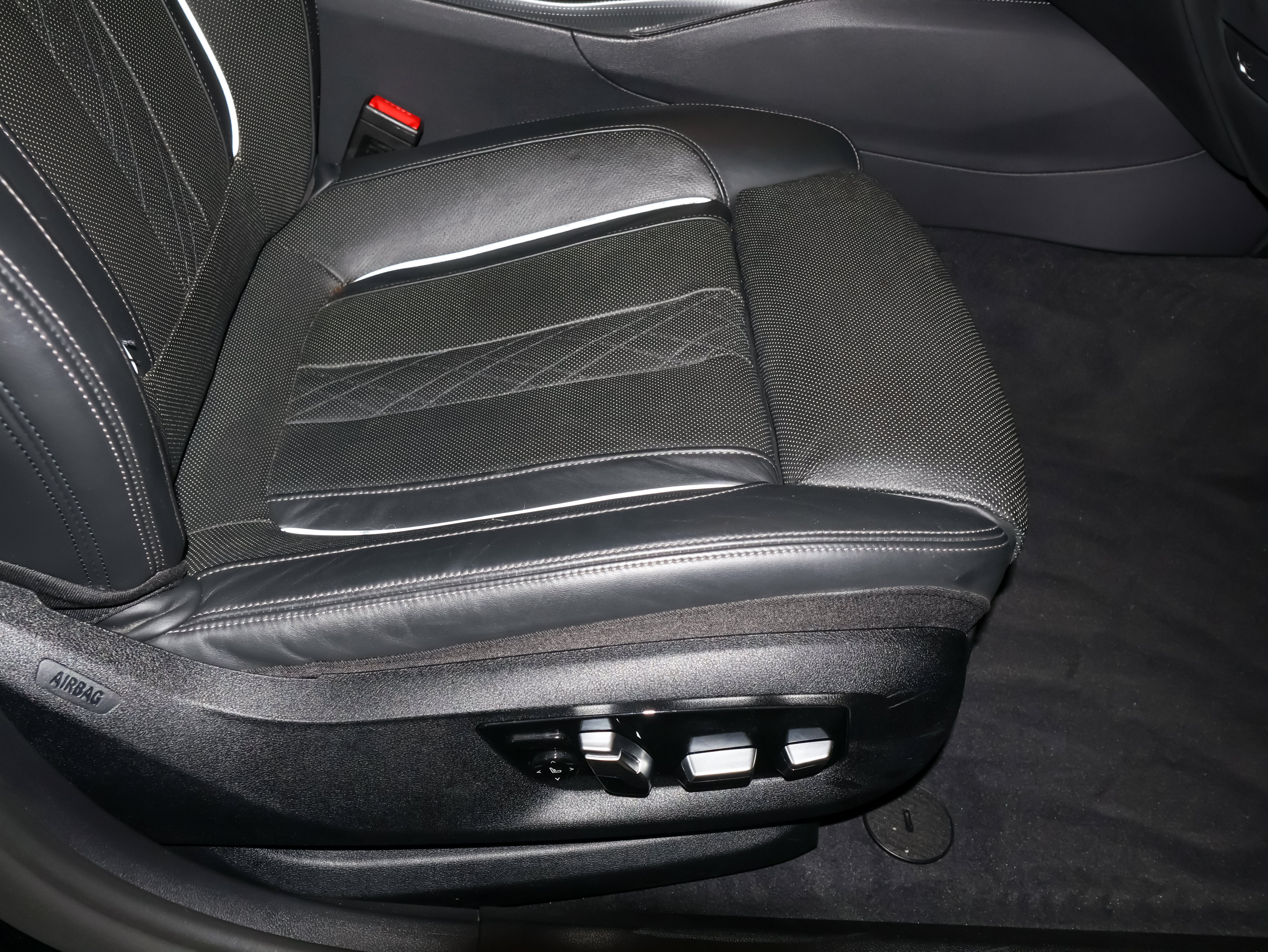 2021 BMW 5 Series M550i xDrive