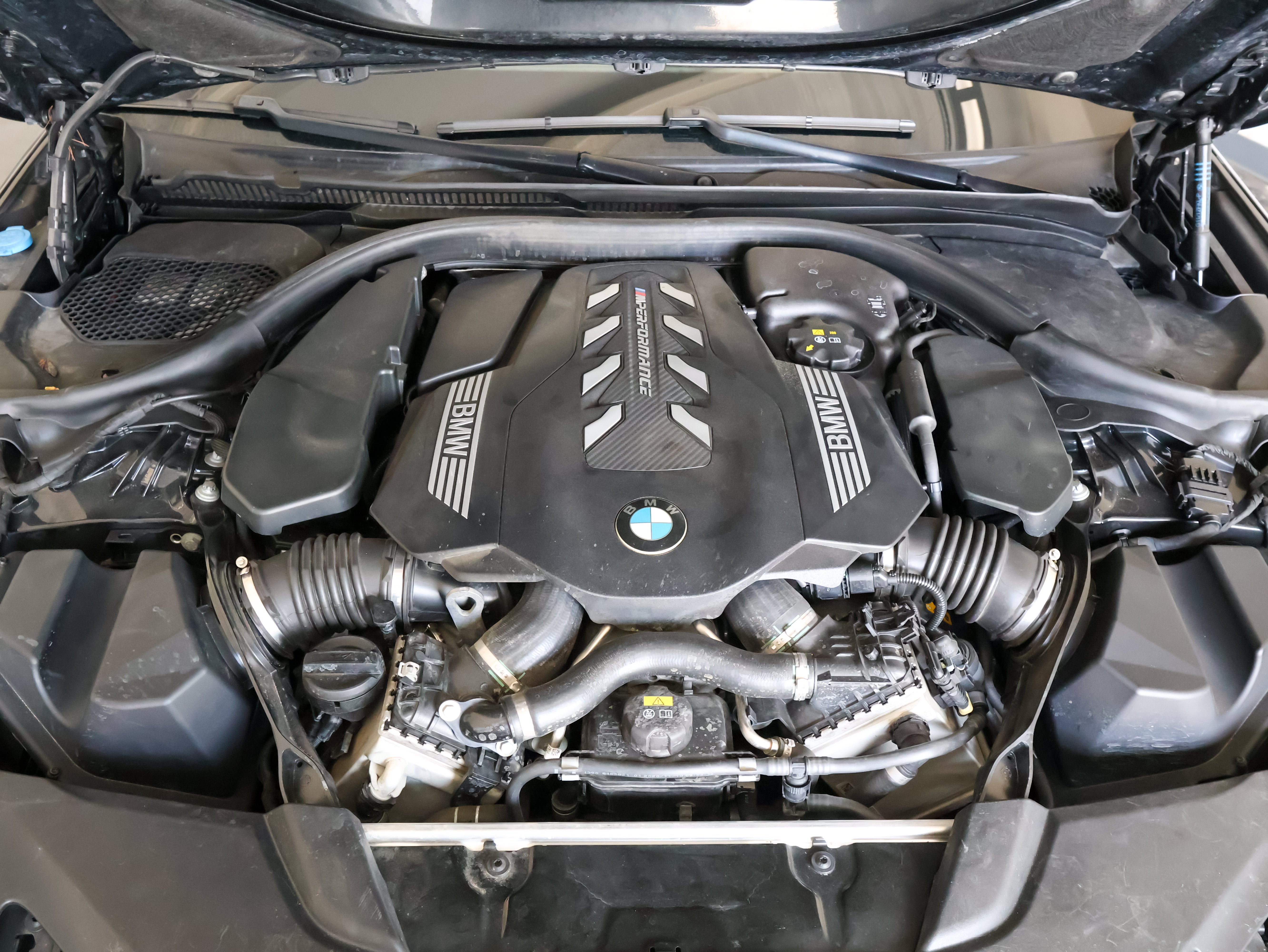 2021 BMW 5 Series M550i xDrive