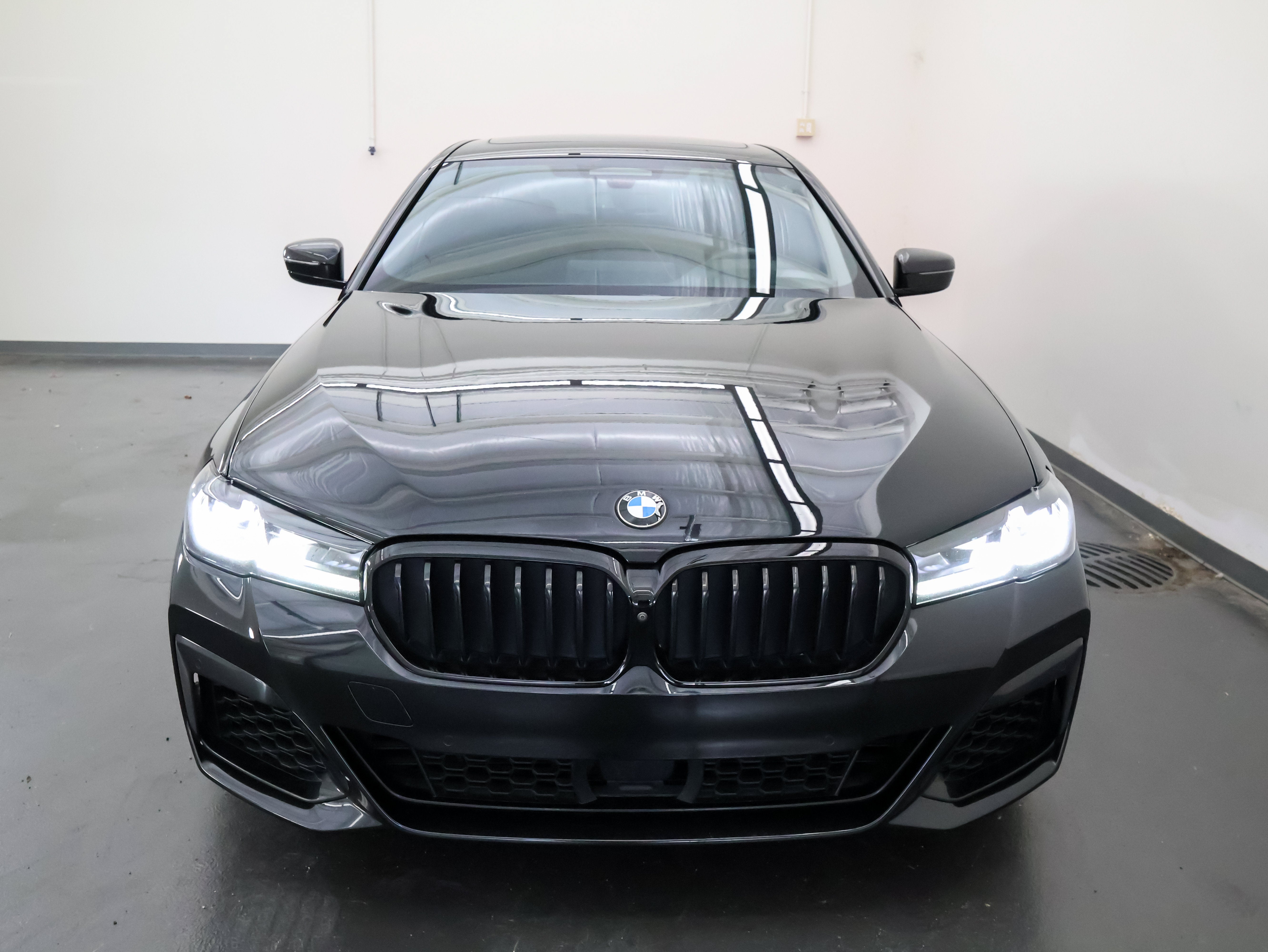 2021 BMW 5 Series M550i xDrive