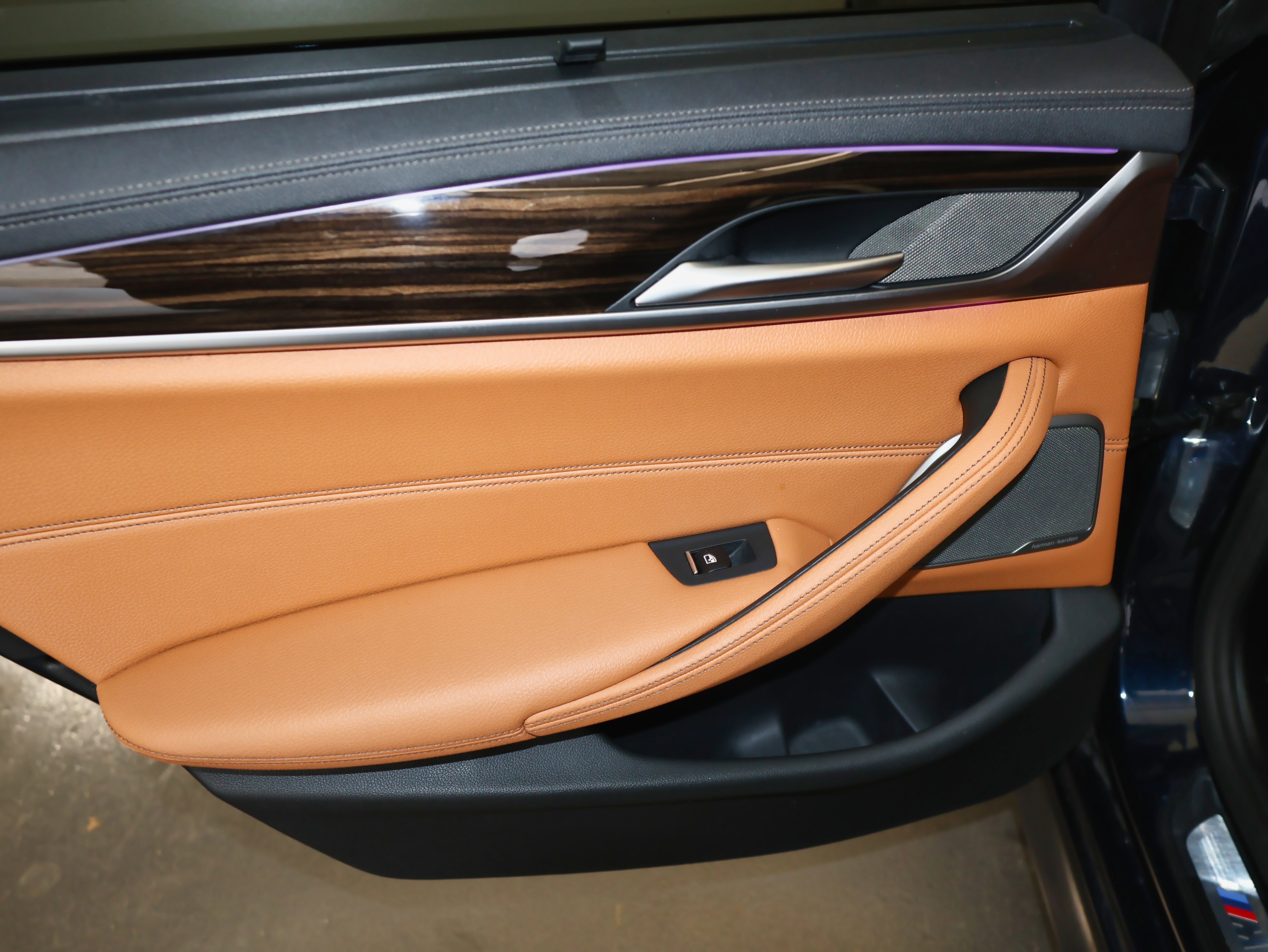 2021 BMW 5 Series M550i xDrive