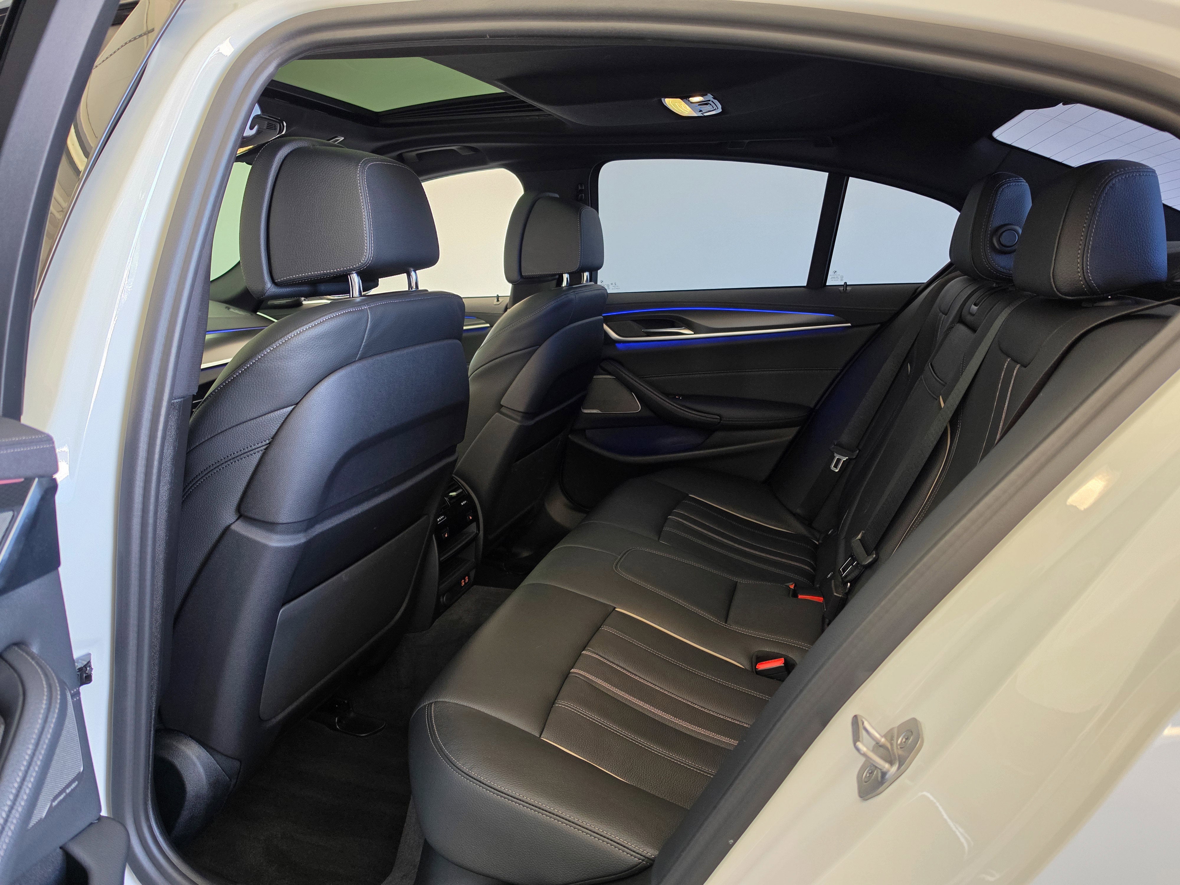 2022 BMW 5 Series M550i xDrive