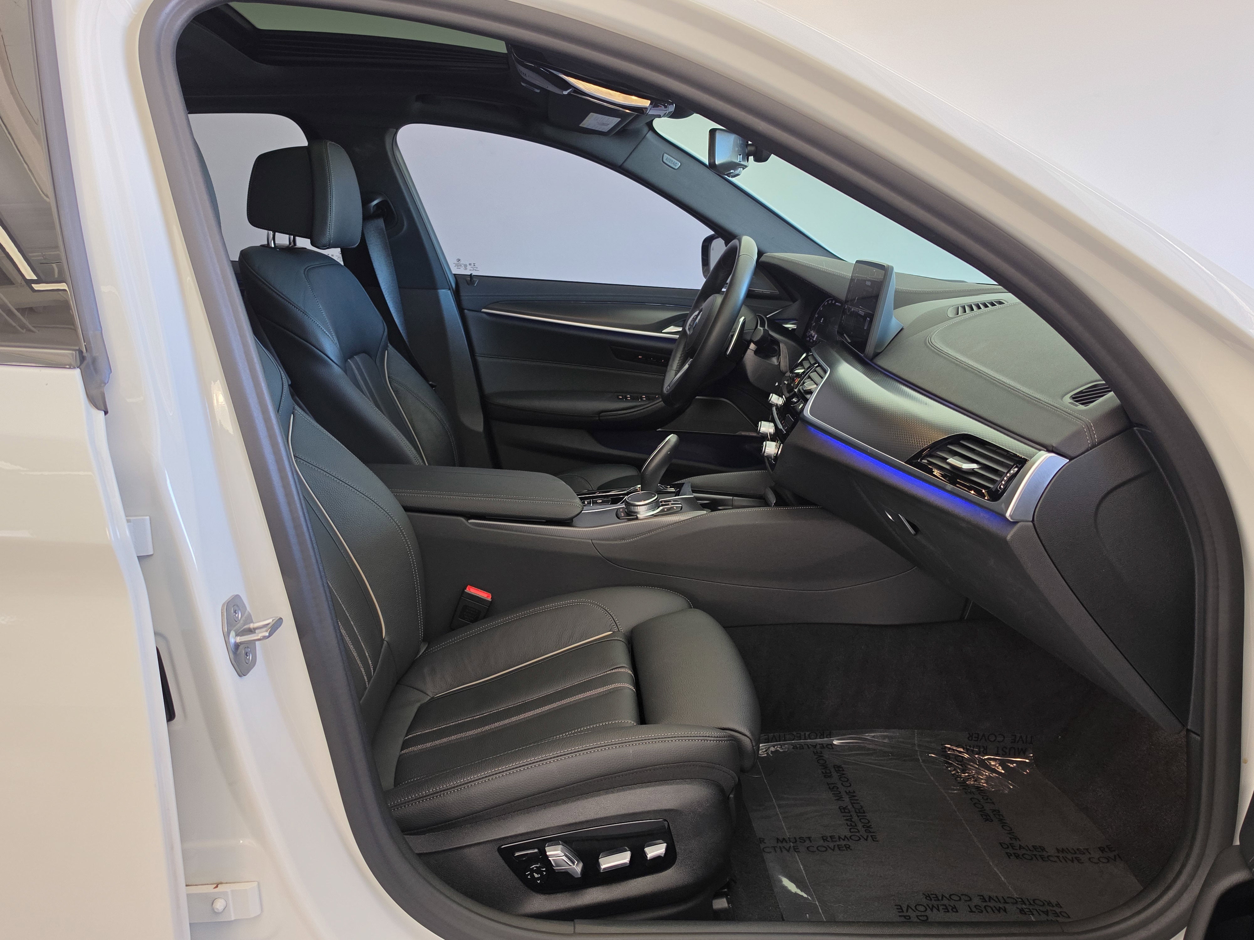 2022 BMW 5 Series M550i xDrive