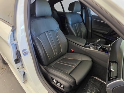 2022 BMW 5 Series M550i xDrive