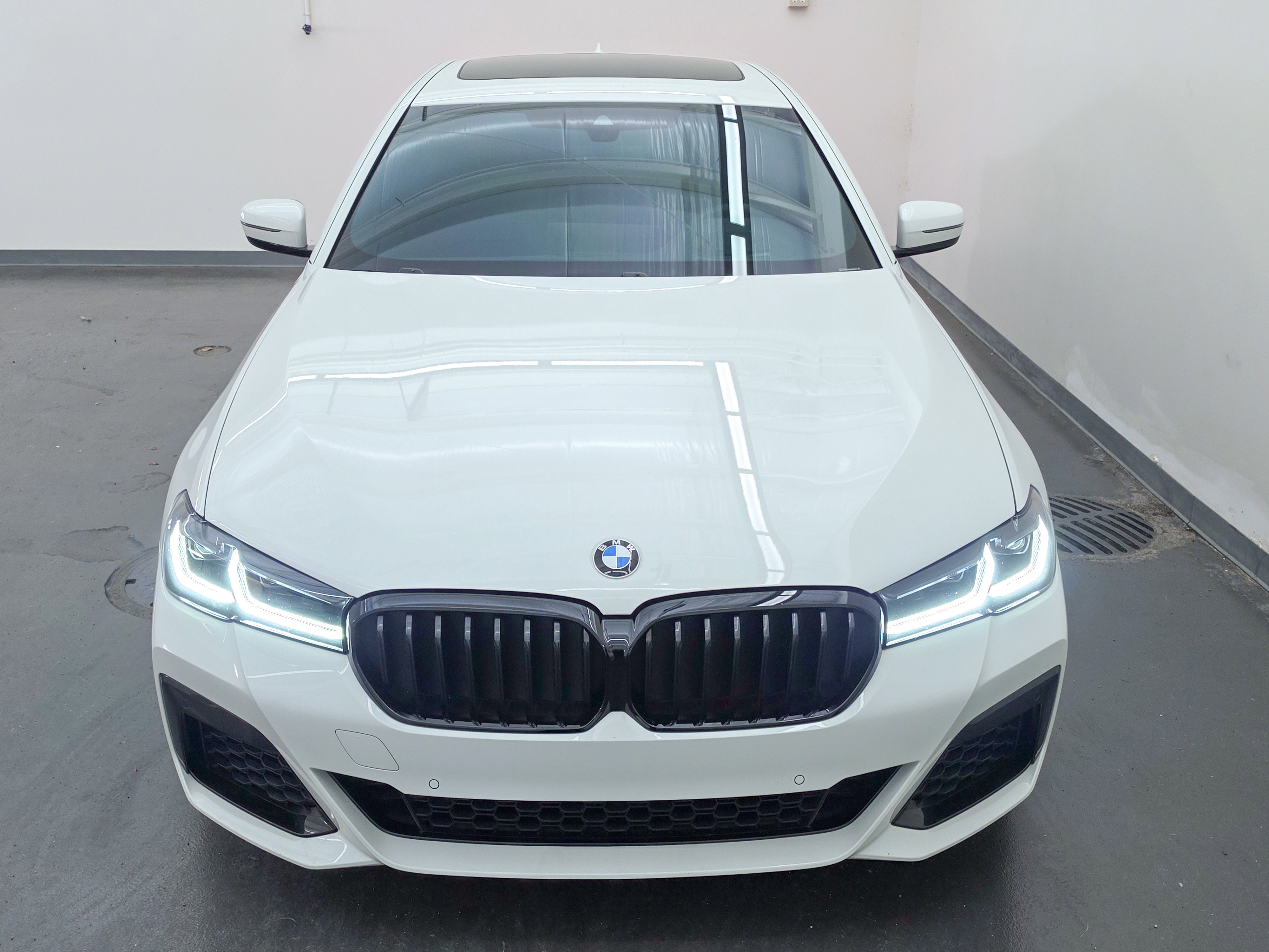 2022 BMW 5 Series M550i xDrive