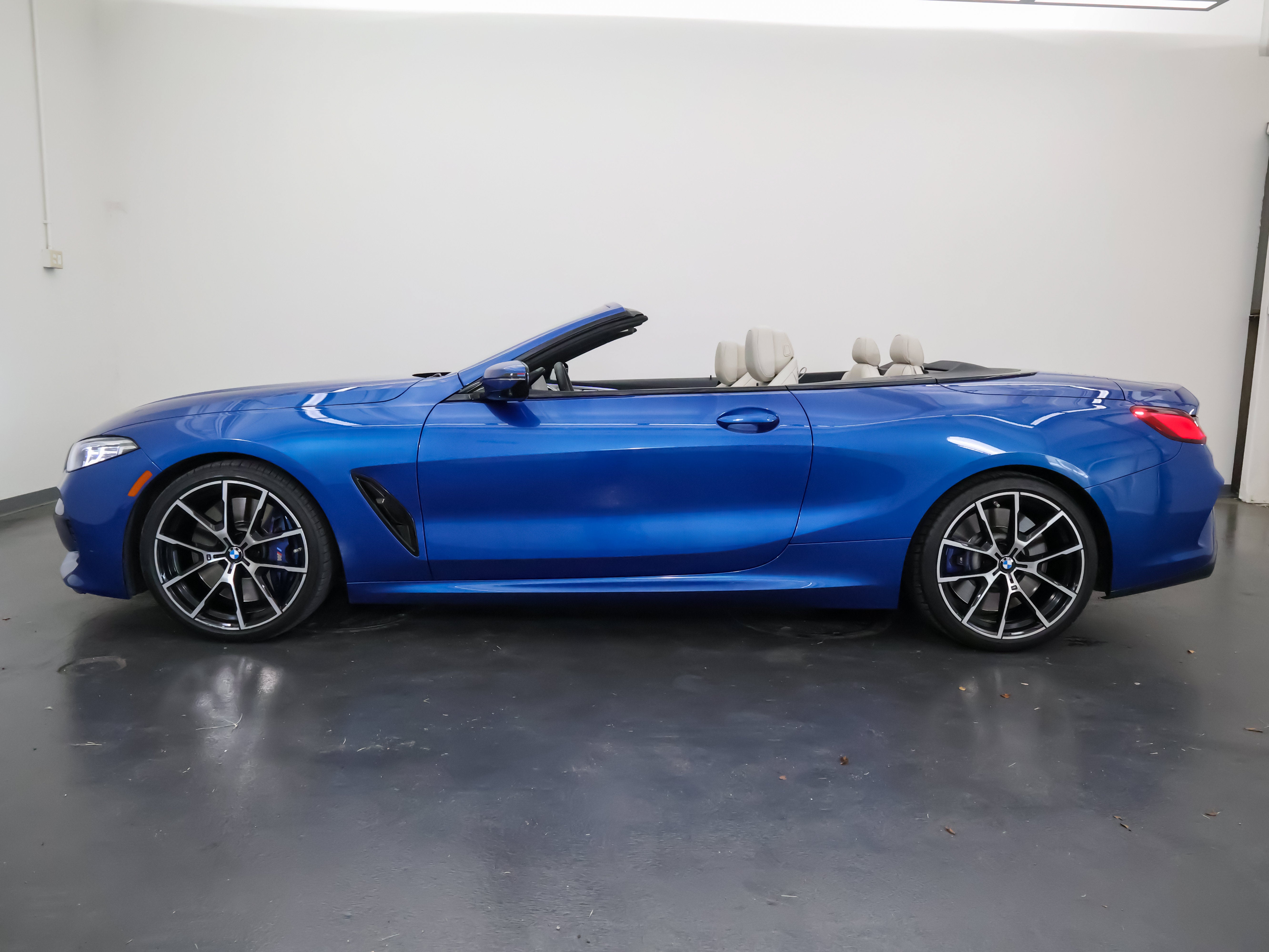 2019 BMW 8 Series M850i xDrive