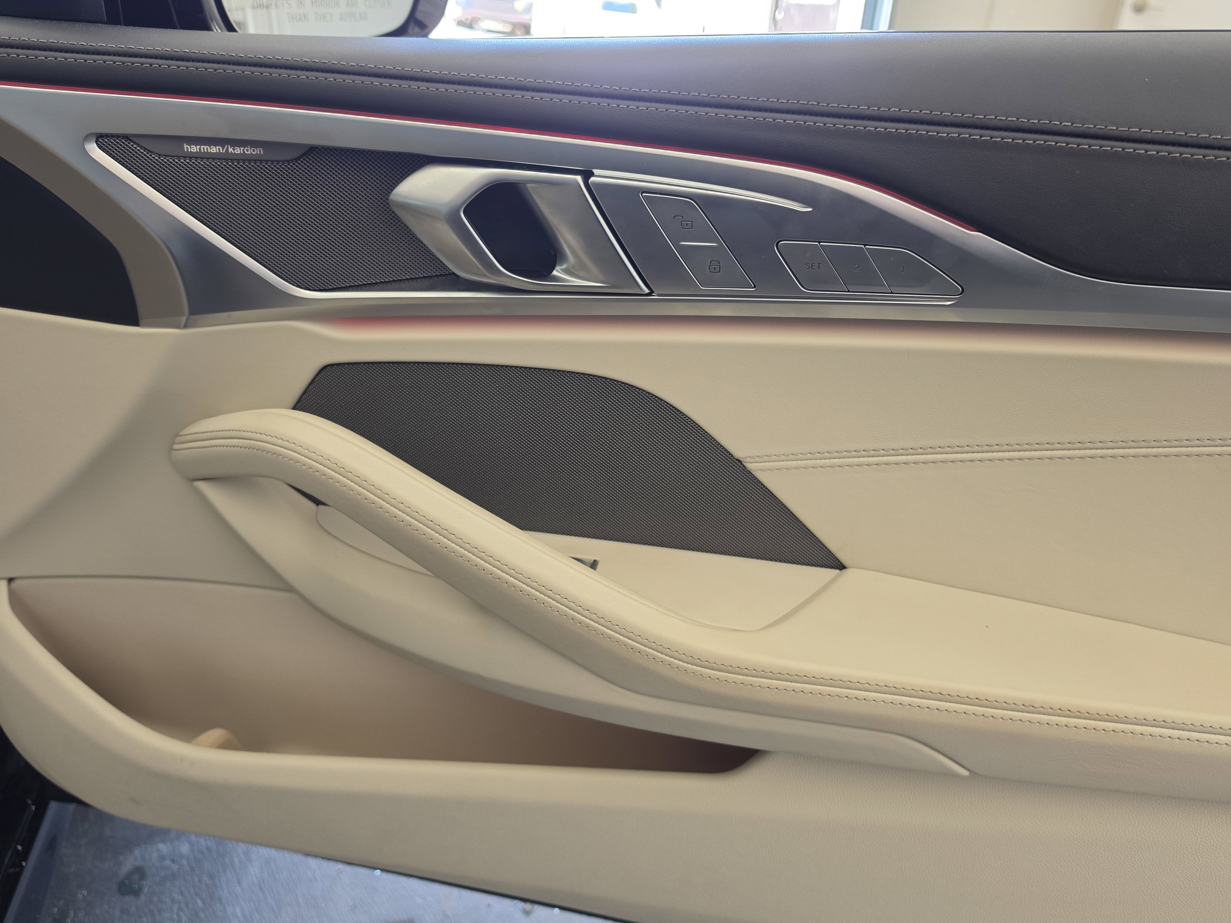 2024 BMW 8 Series M850i