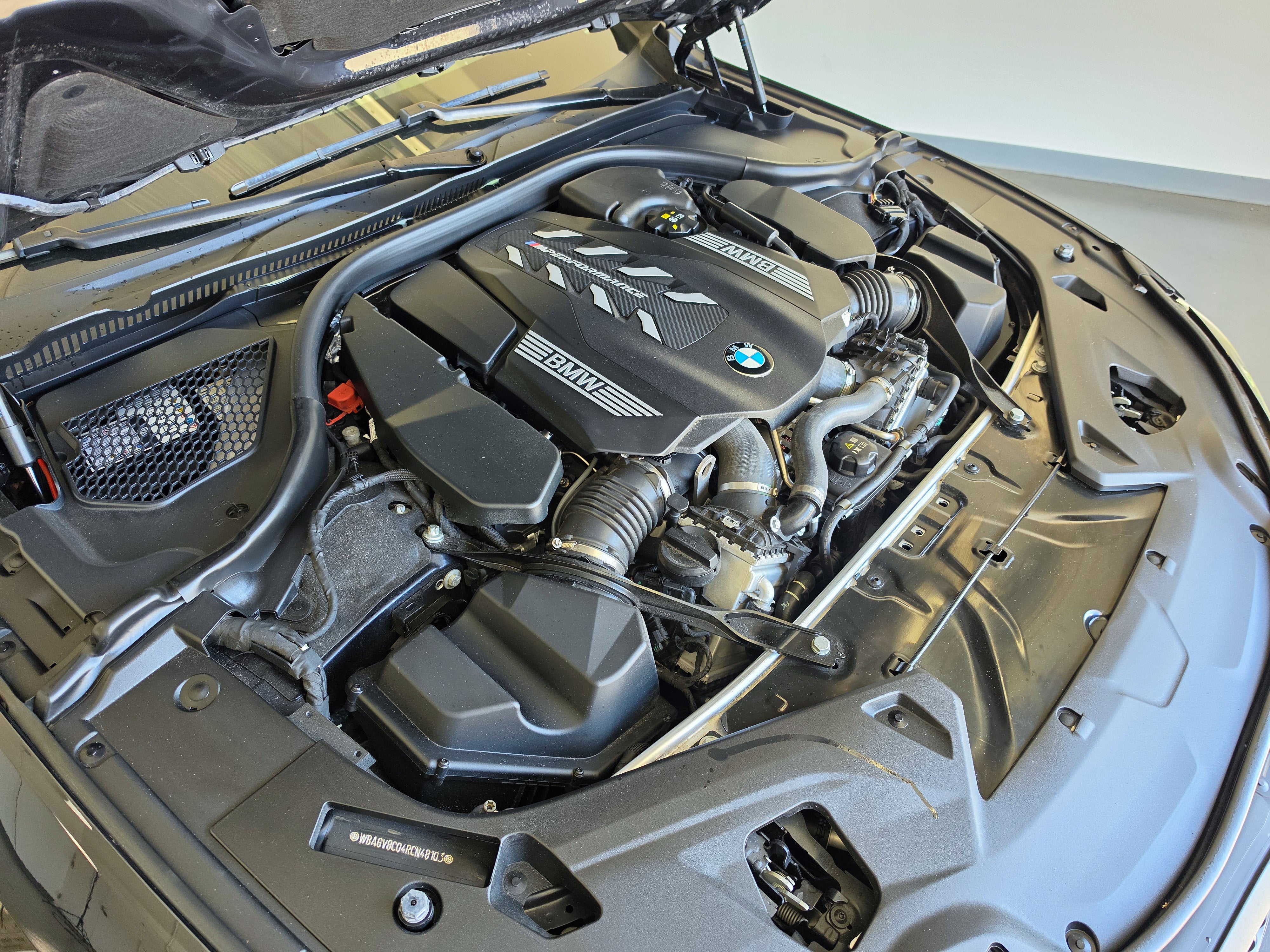 2024 BMW 8 Series M850i
