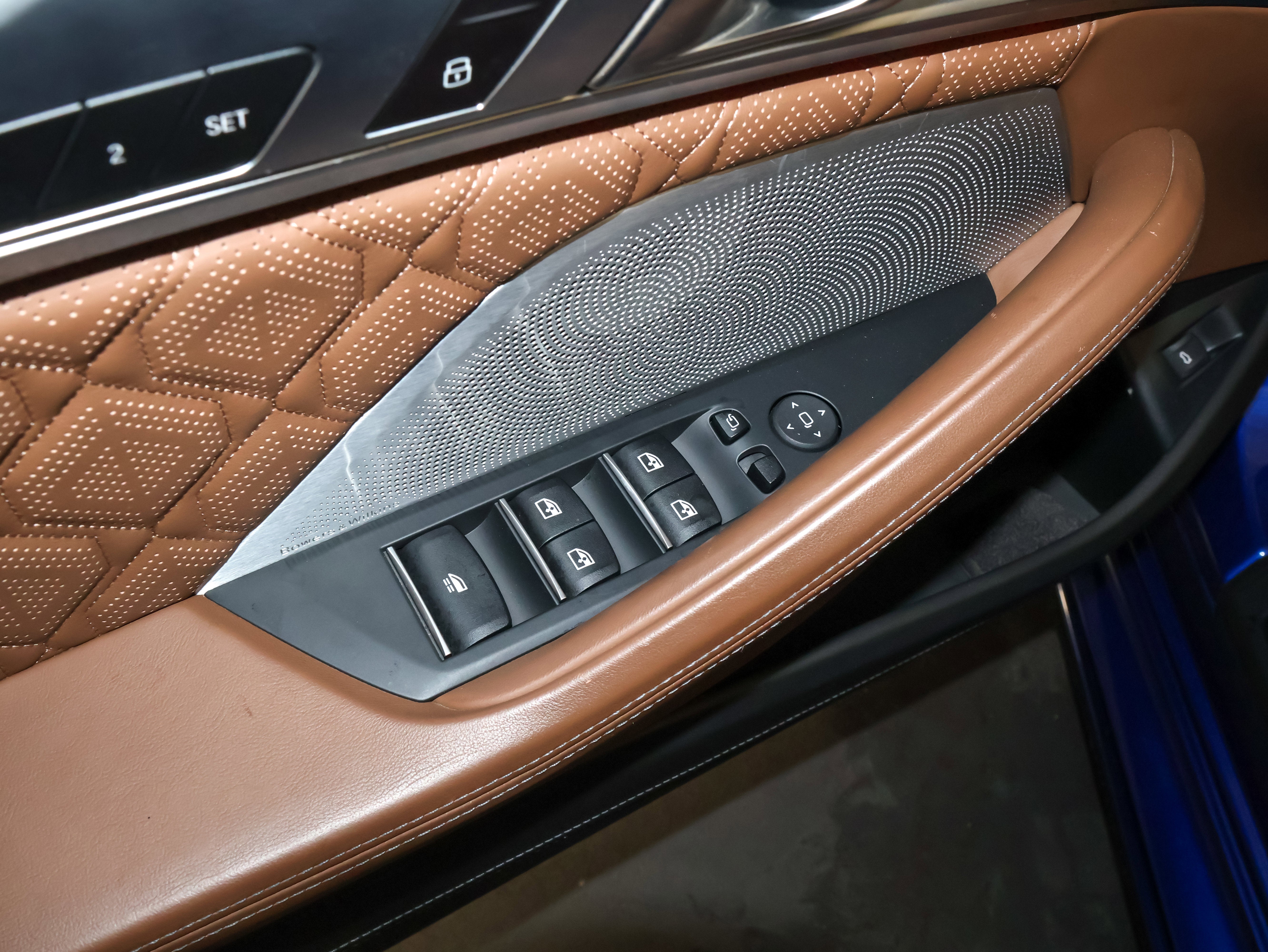 2022 BMW M8 Competition