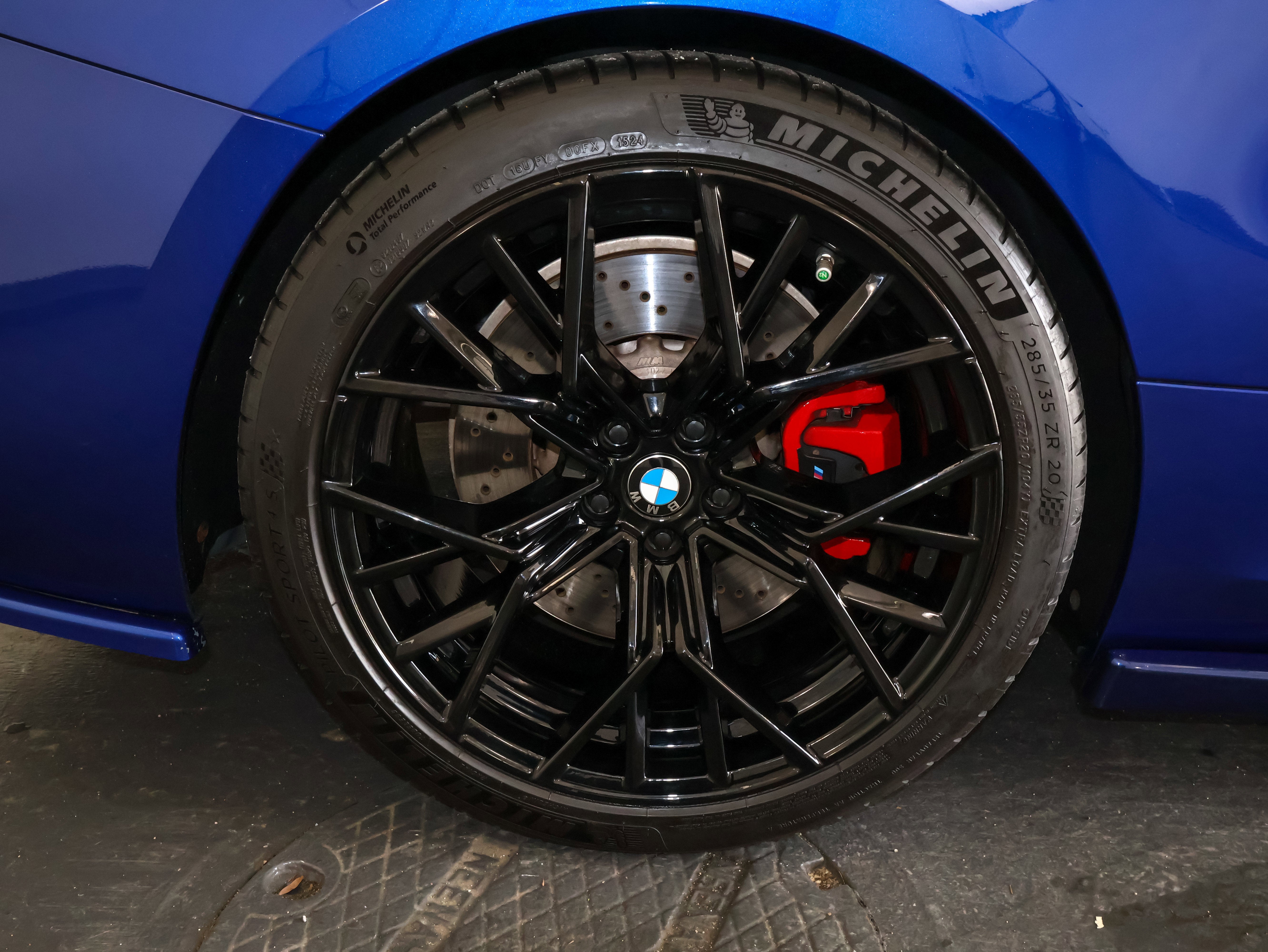 2022 BMW M8 Competition