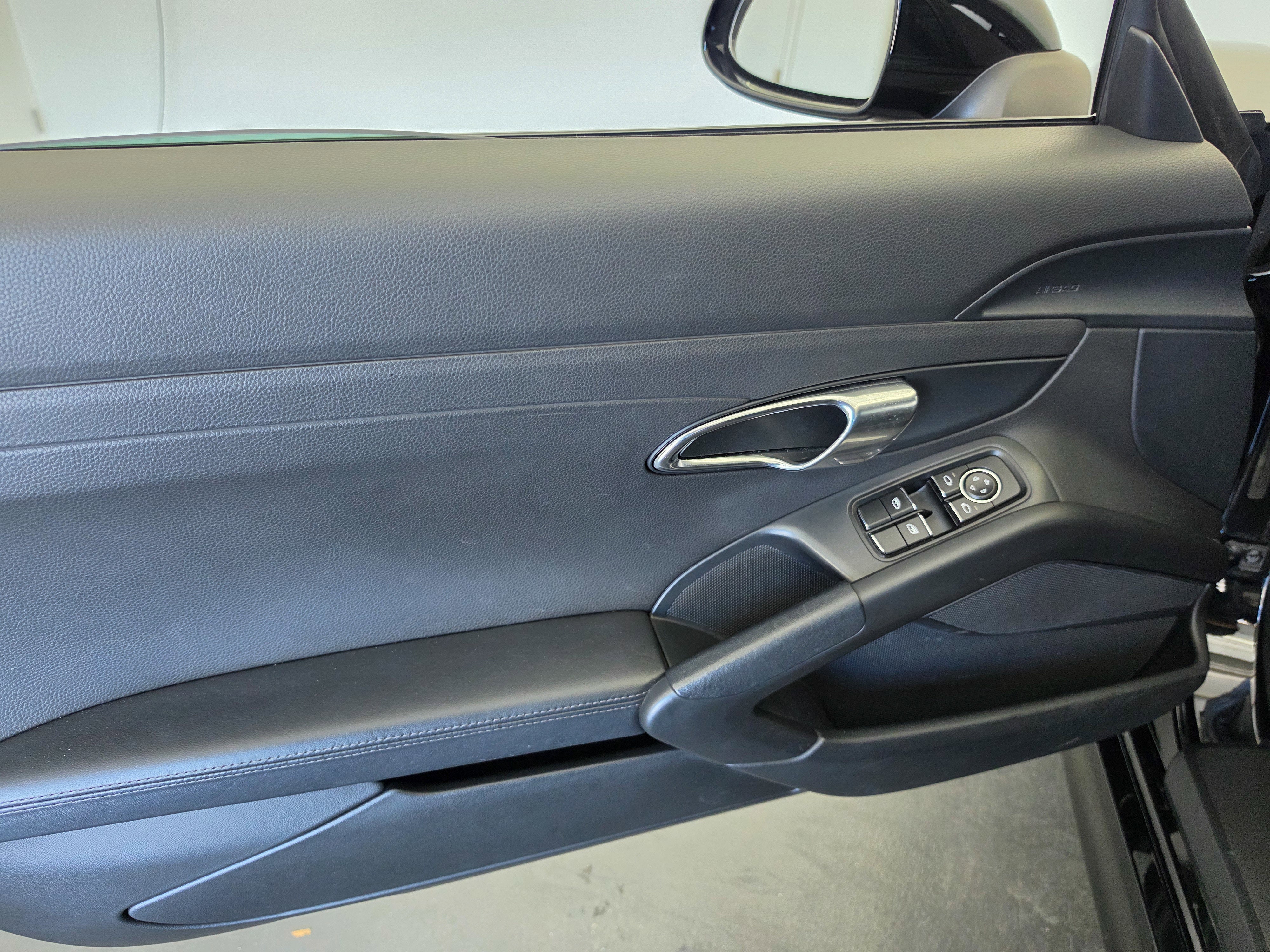 2014 Porsche Cayman S