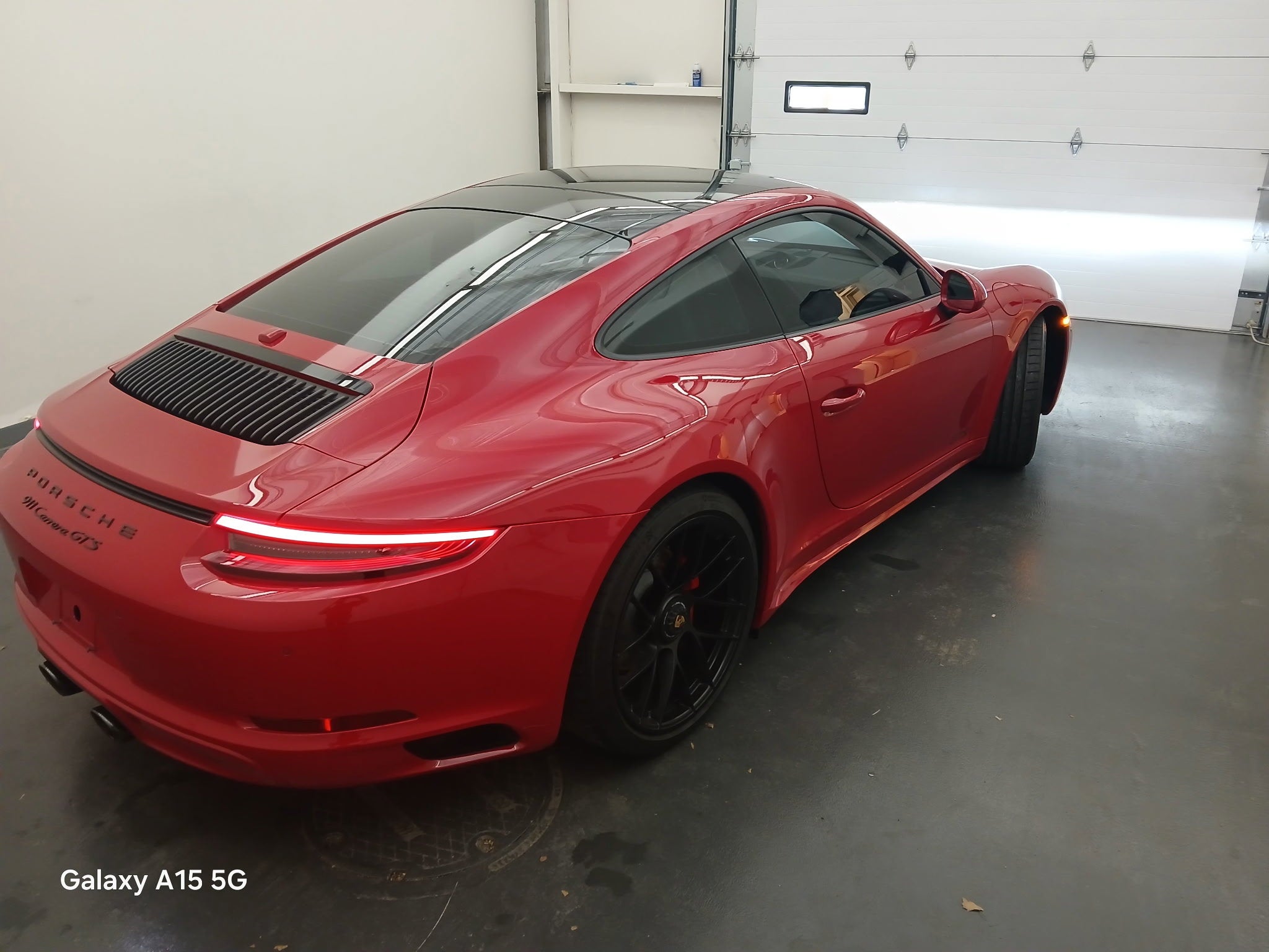 2017 Porsche 911 Carrera GTS