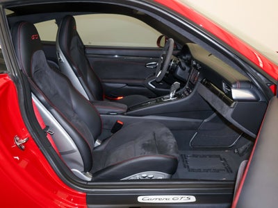 2017 Porsche 911 Carrera GTS