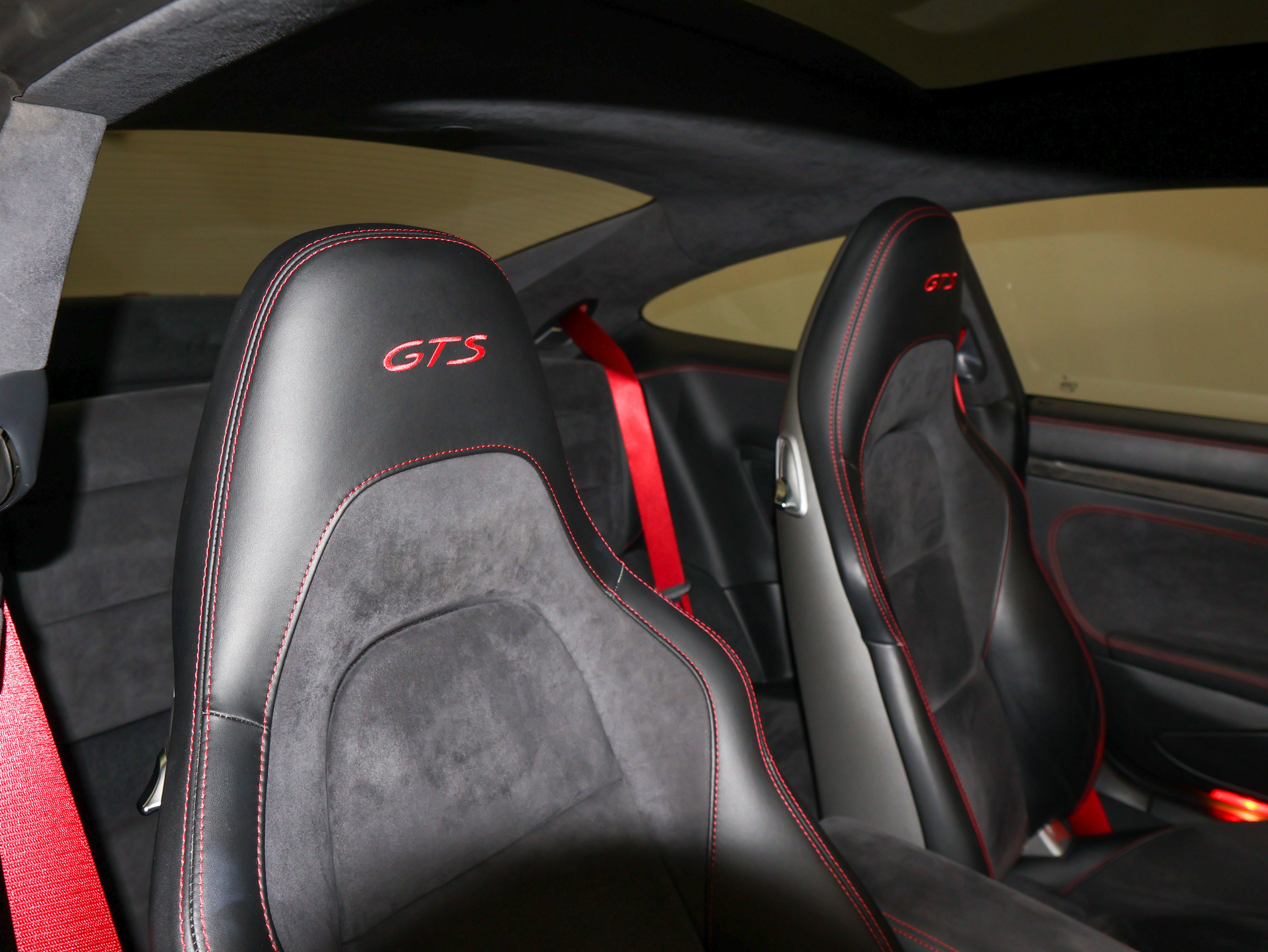 2017 Porsche 911 Carrera GTS