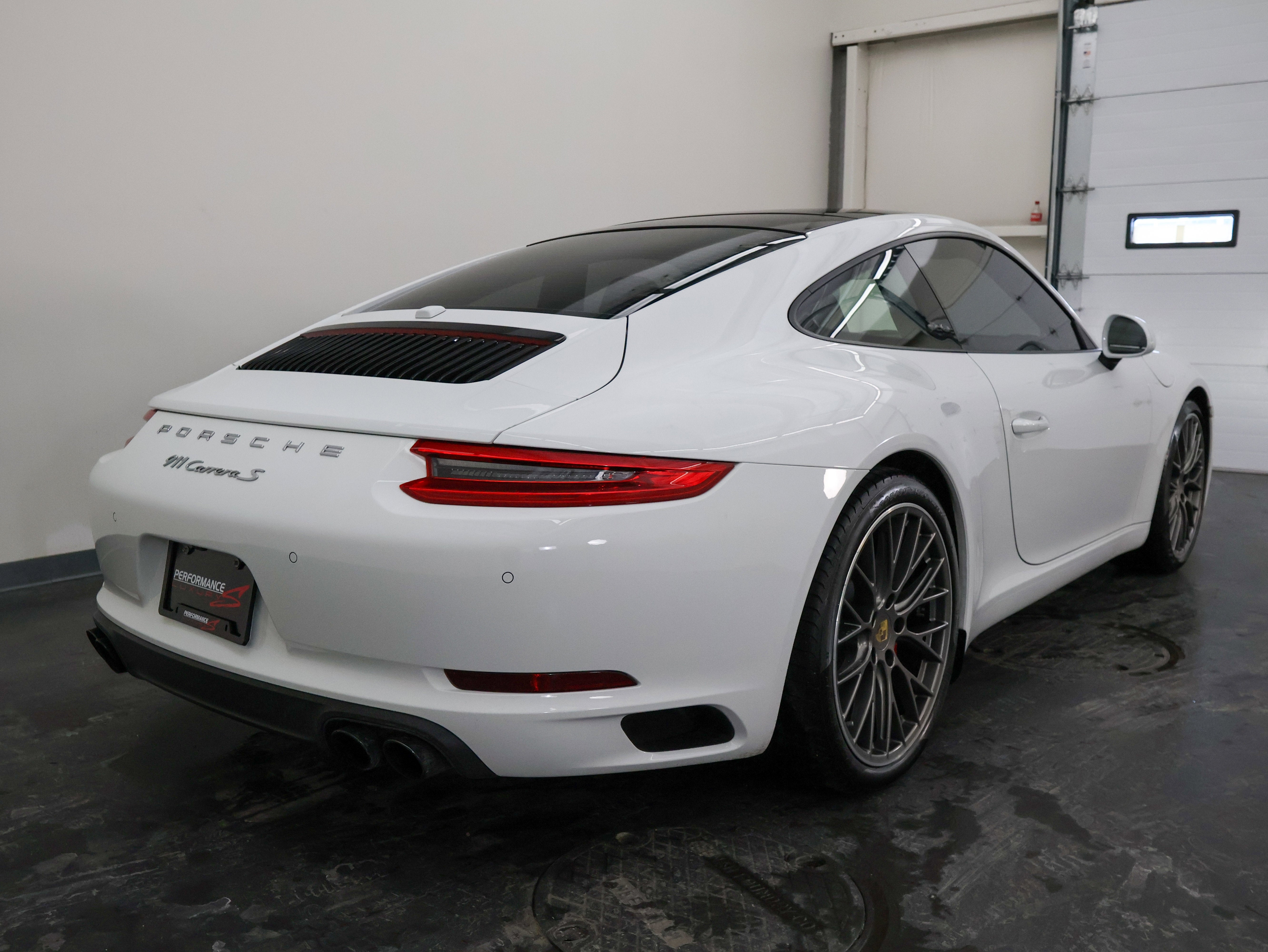 2017 Porsche 911 Carrera S