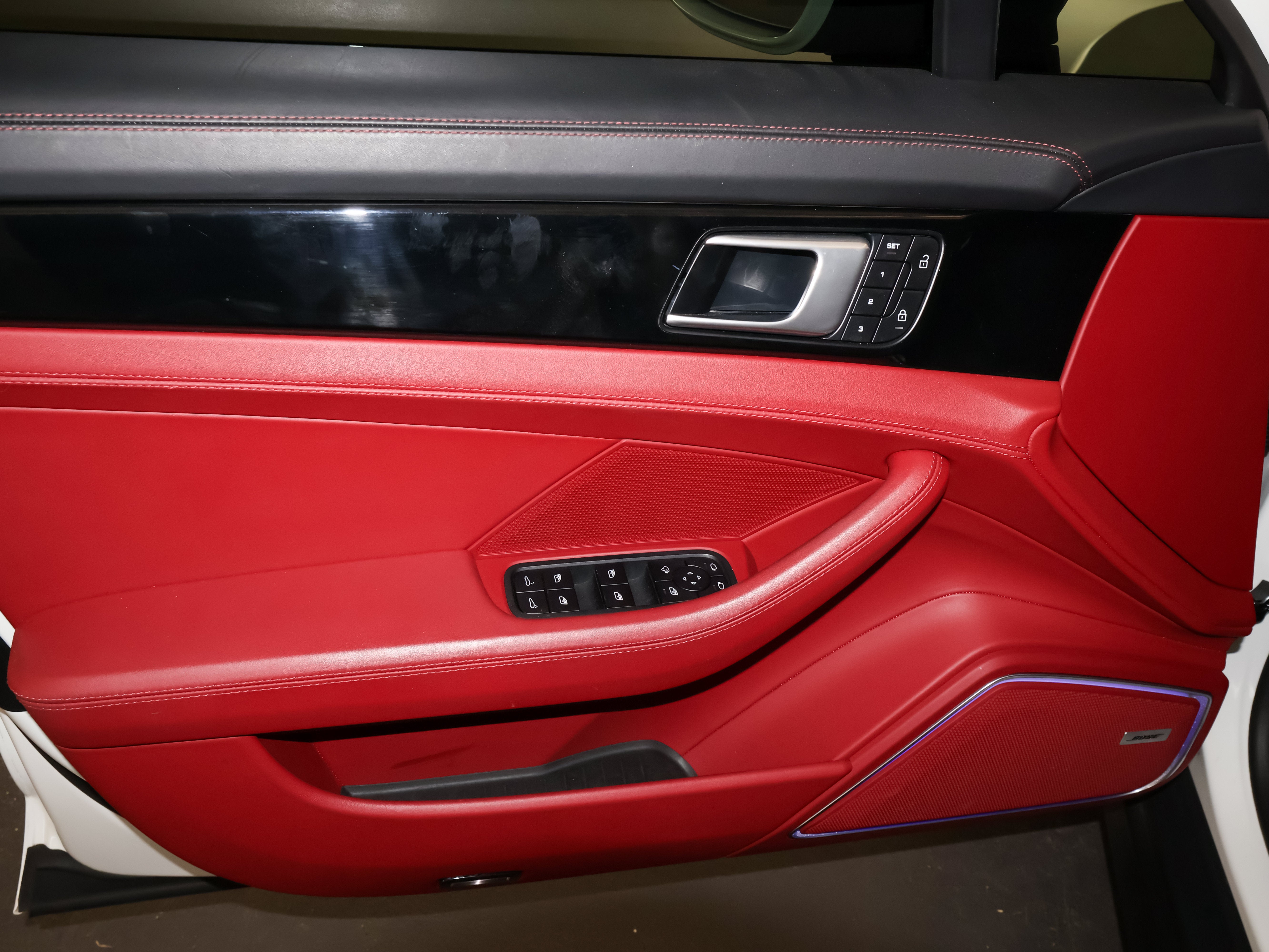 2022 Porsche Panamera 4