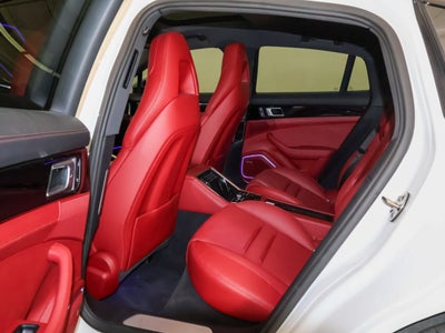 2022 Porsche Panamera 4