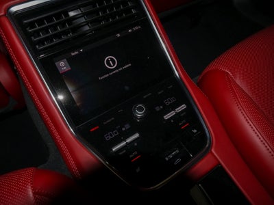 2022 Porsche Panamera 4