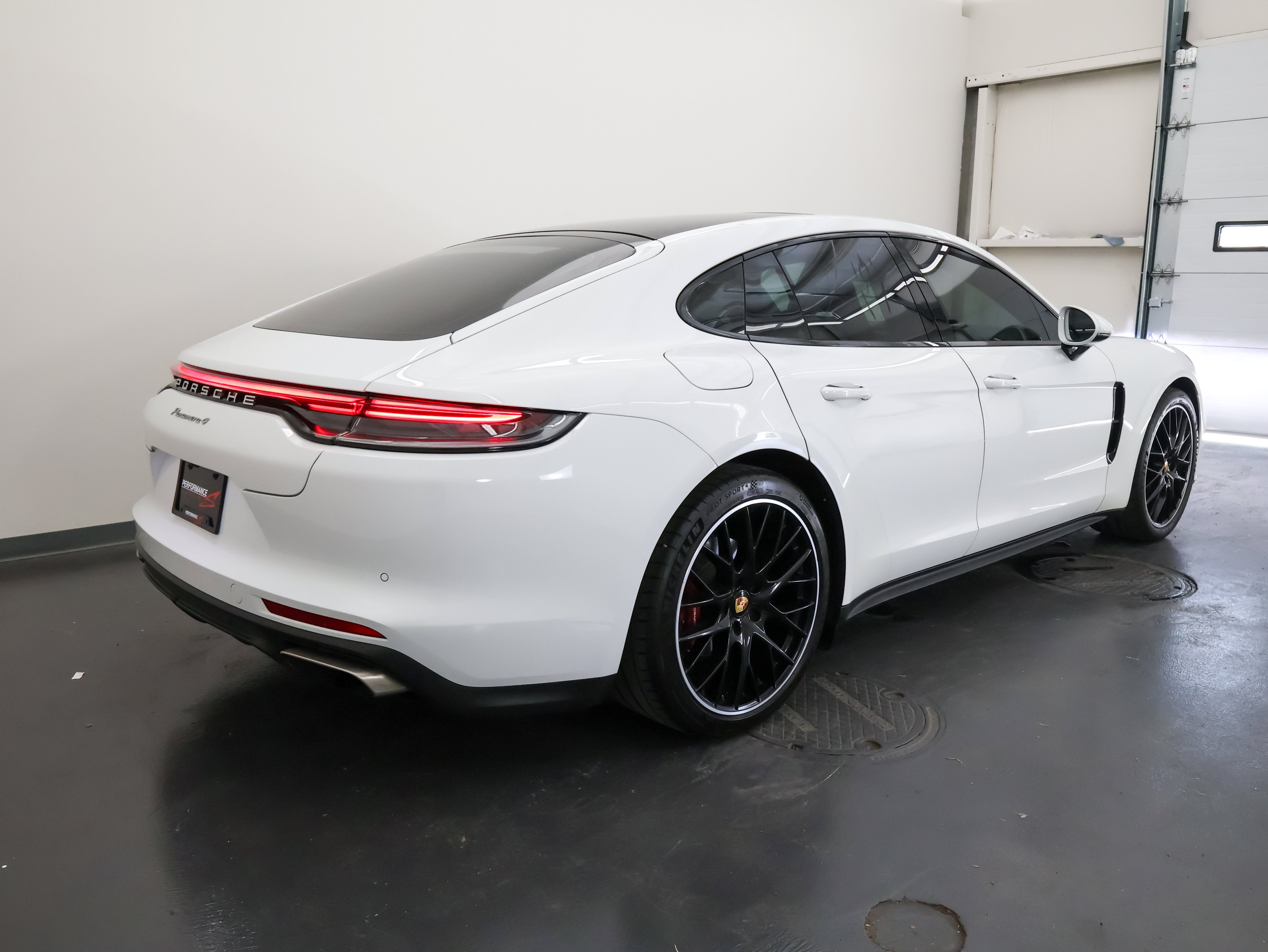 2022 Porsche Panamera 4
