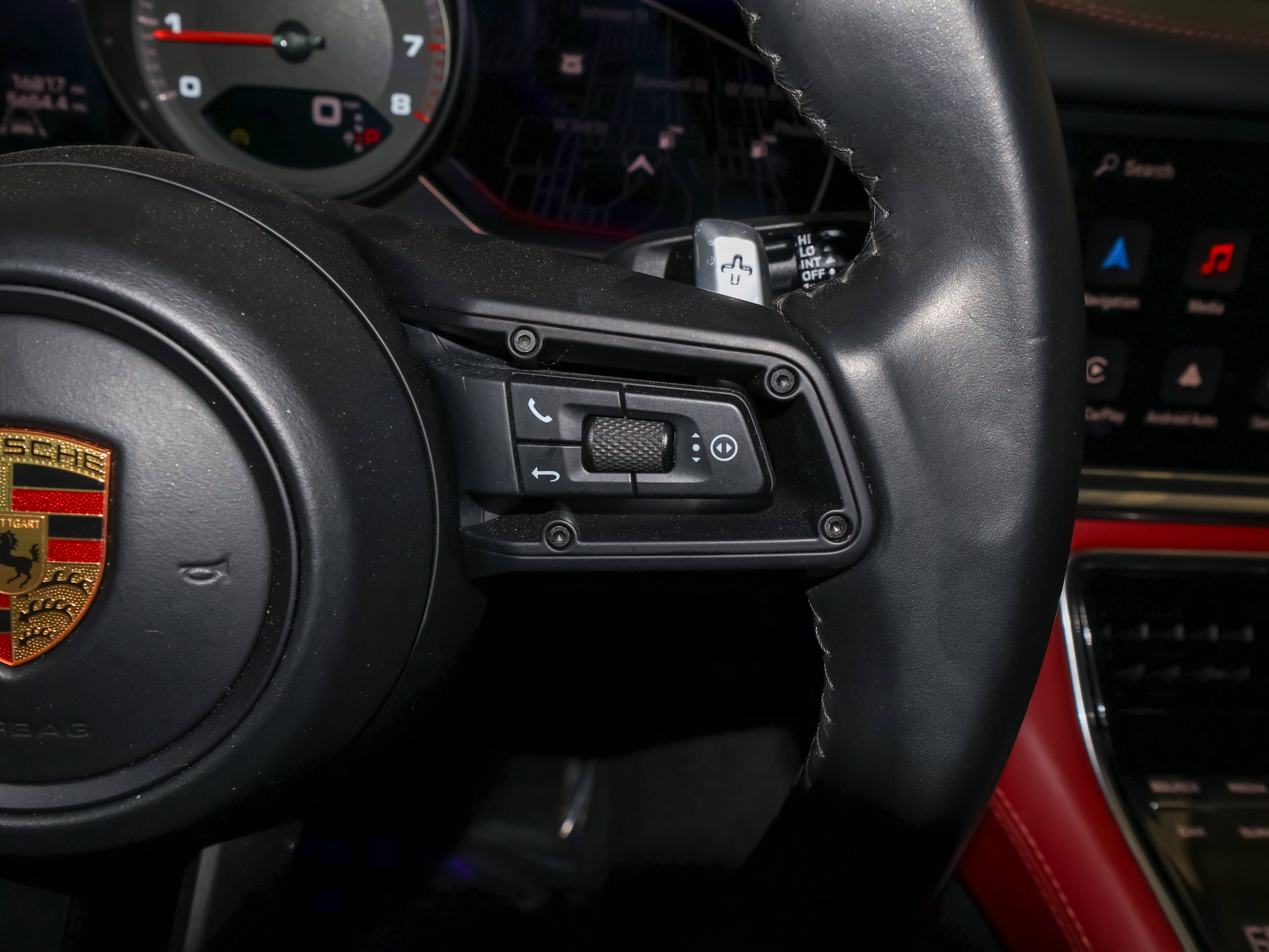 2022 Porsche Panamera 4