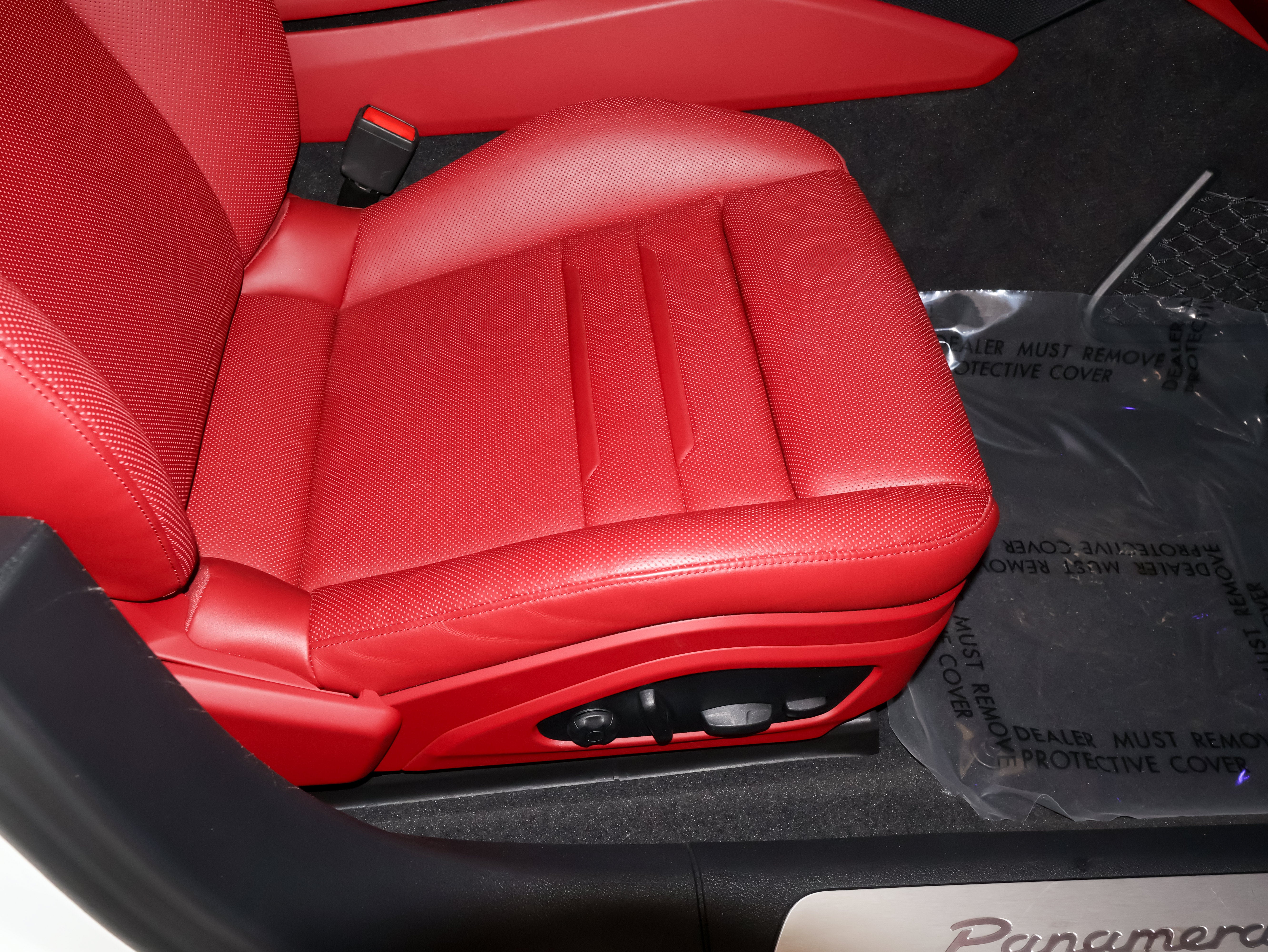 2022 Porsche Panamera 4