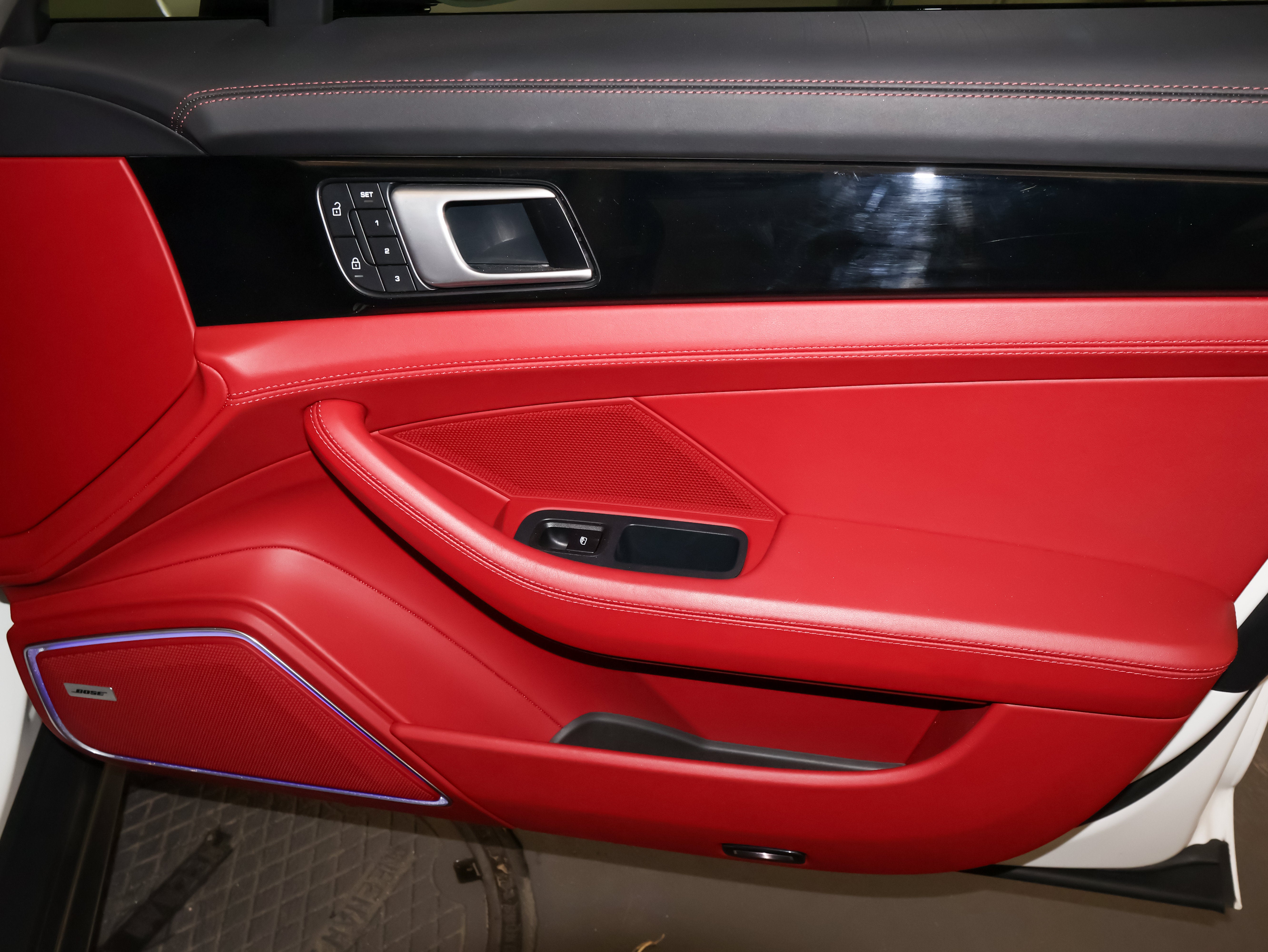 2022 Porsche Panamera 4