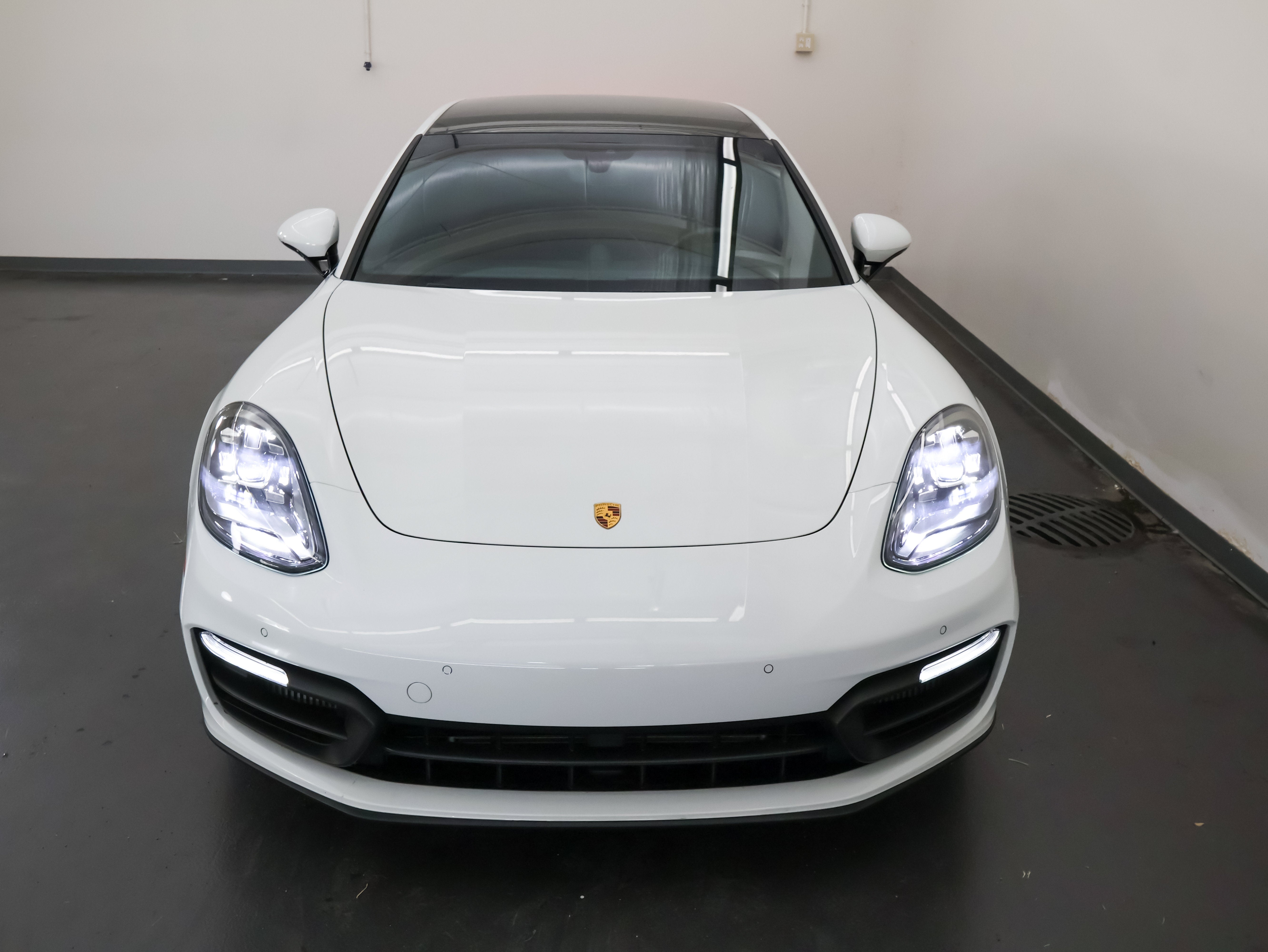 2022 Porsche Panamera 4
