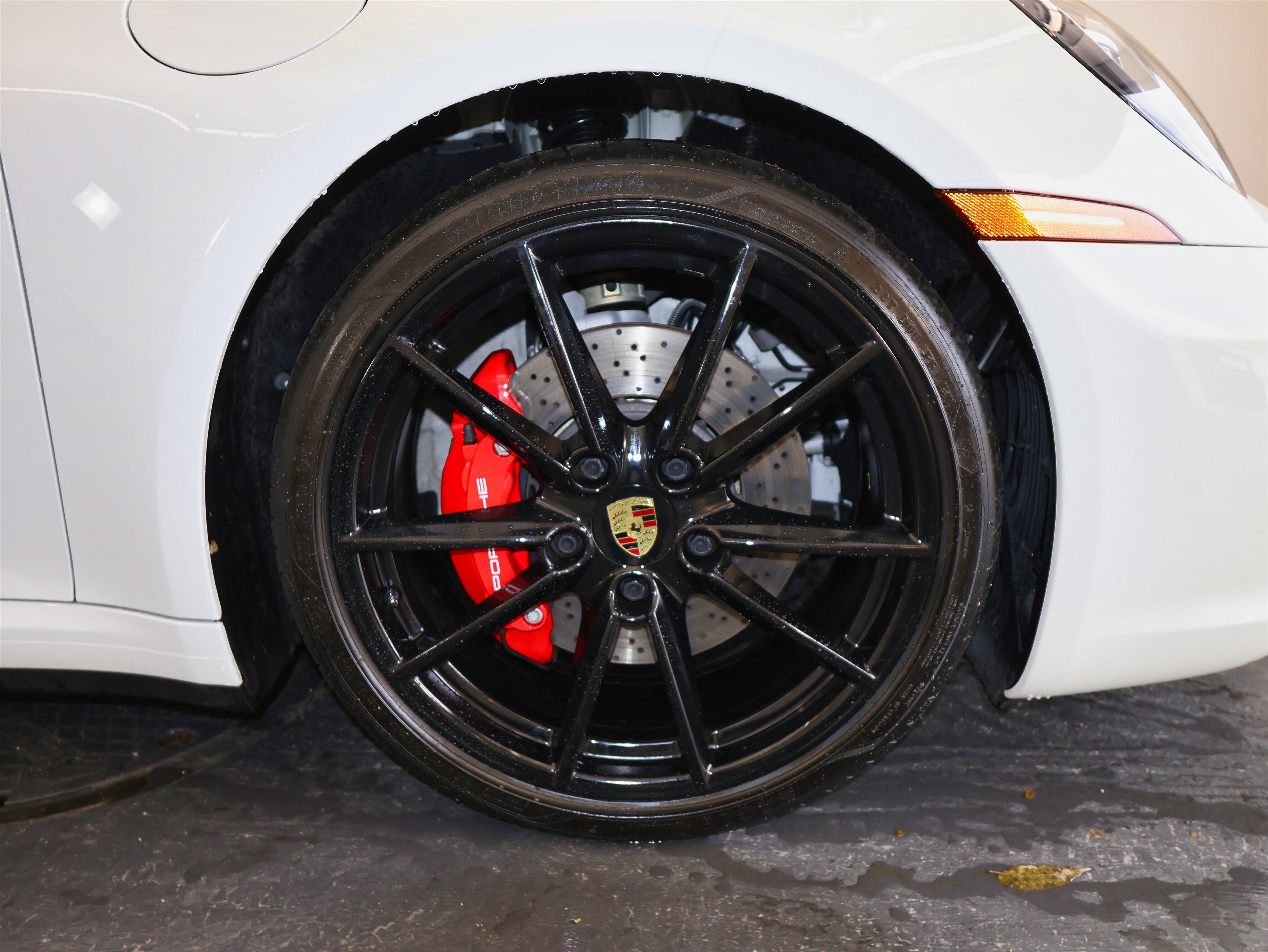 2020 Porsche 911 Carrera 4S