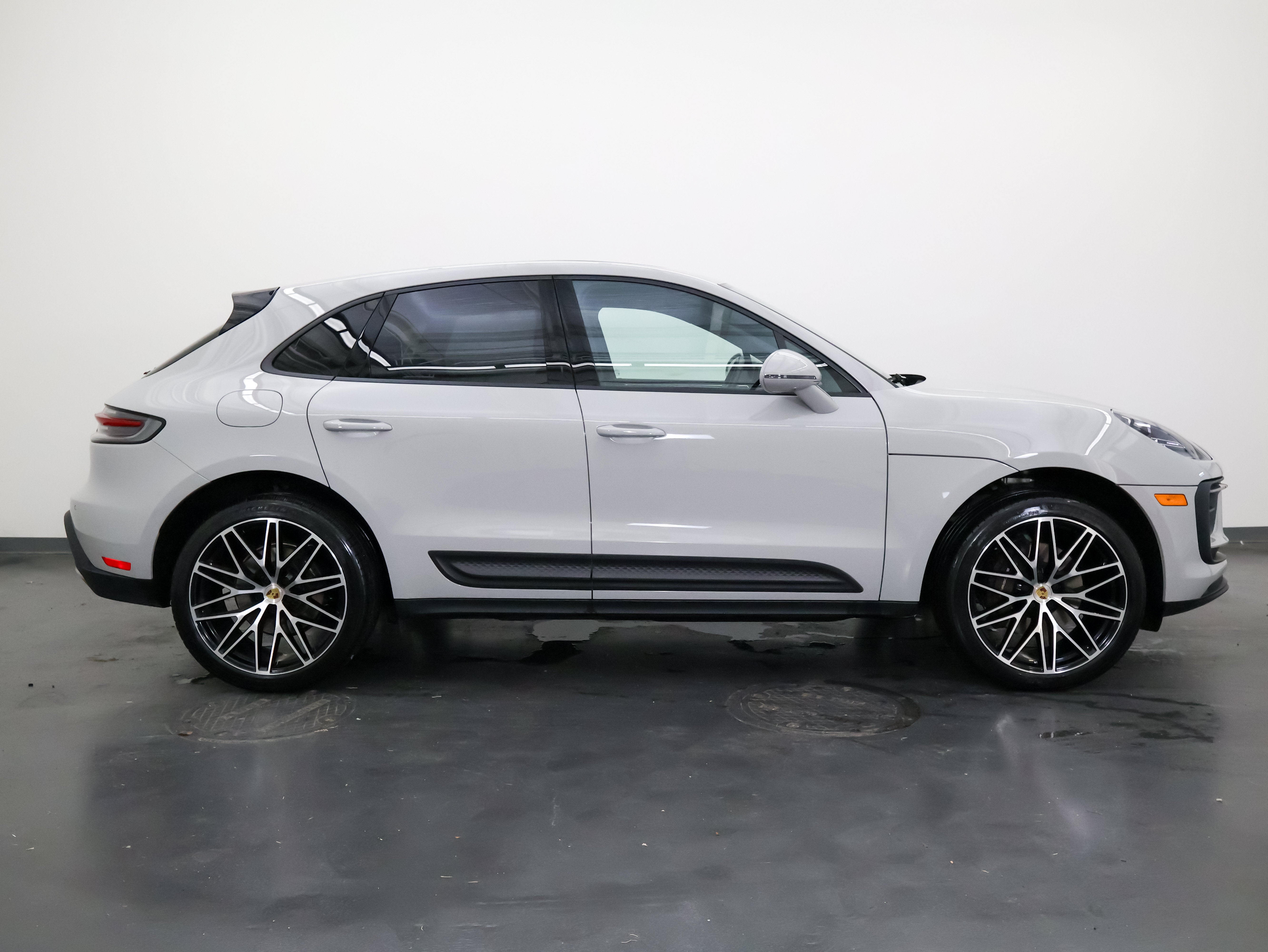 2024 Porsche Macan AWD