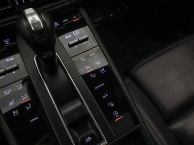 2024 Porsche Macan AWD