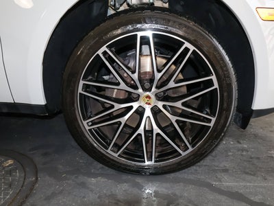 2024 Porsche Macan AWD