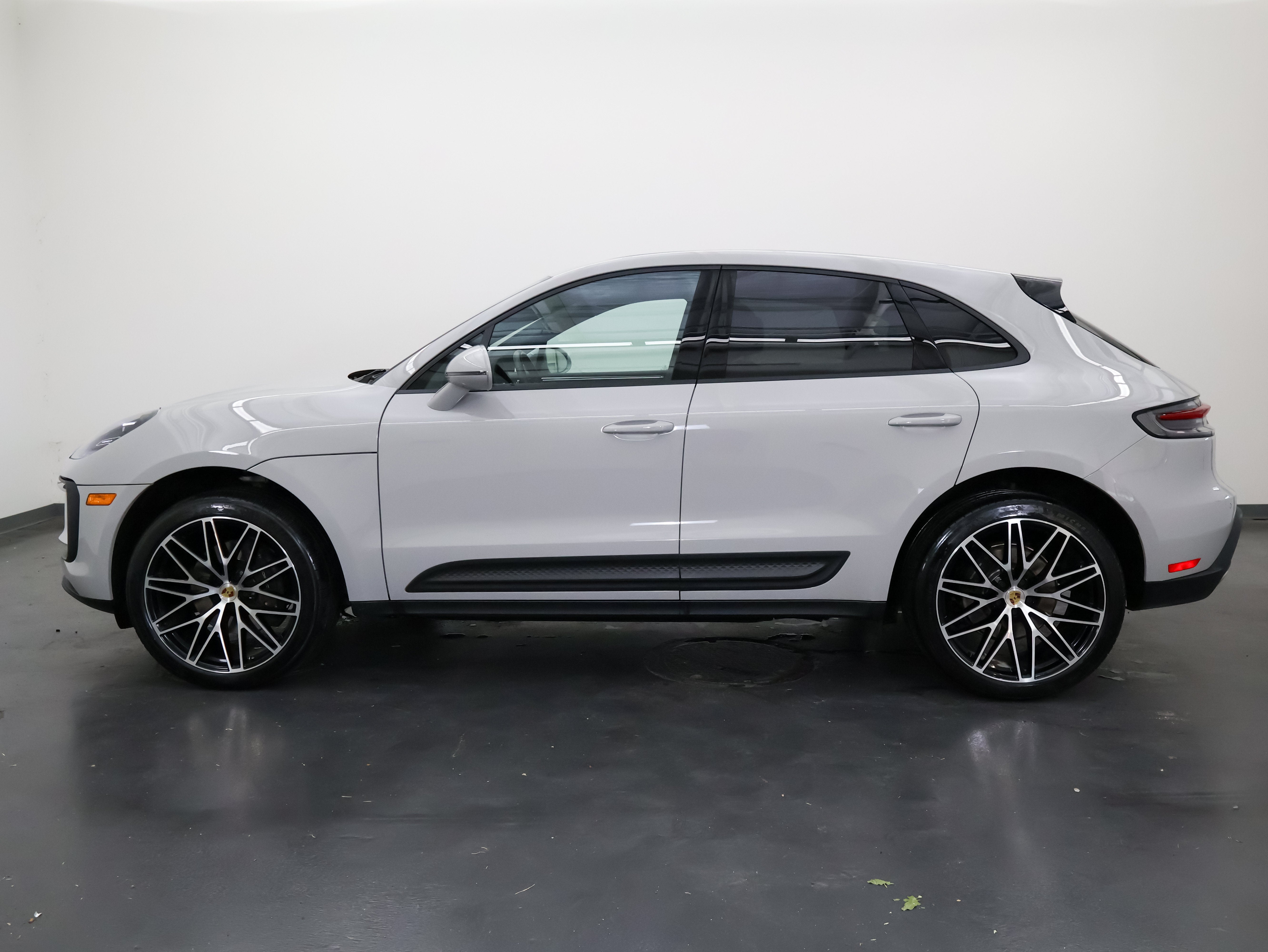 2024 Porsche Macan AWD
