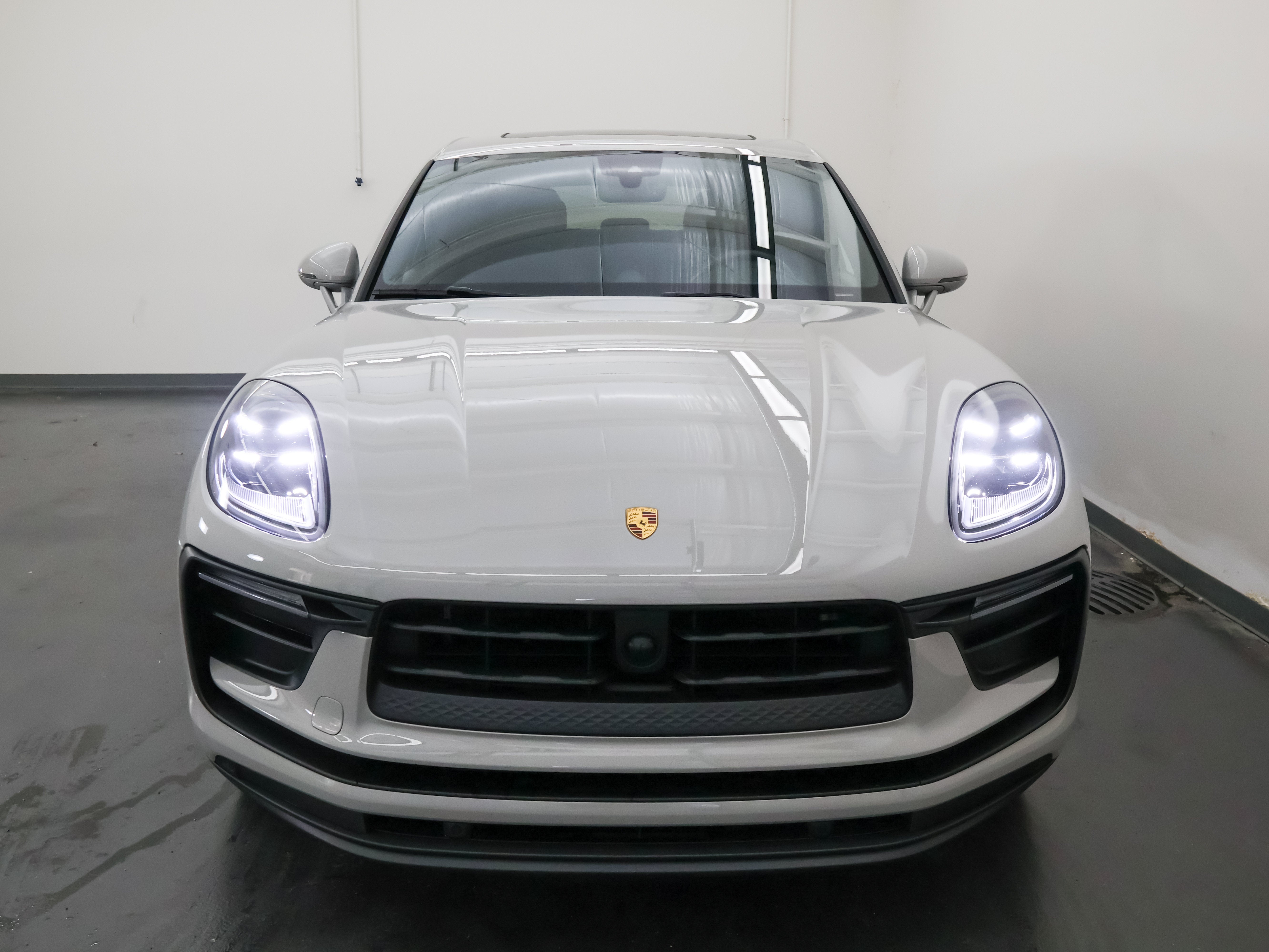 2024 Porsche Macan AWD