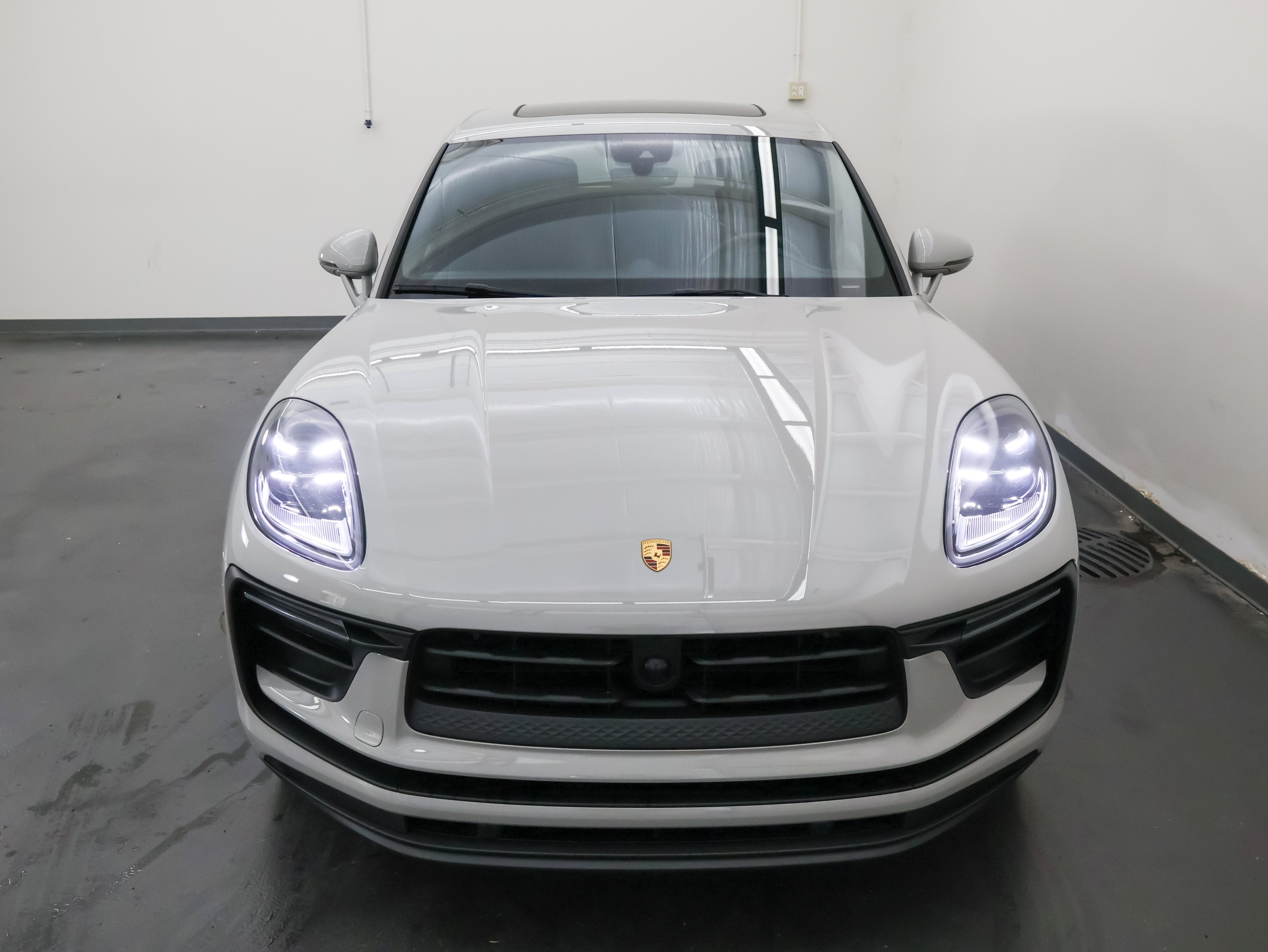 2024 Porsche Macan AWD