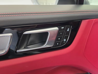 2022 Porsche Cayenne Base