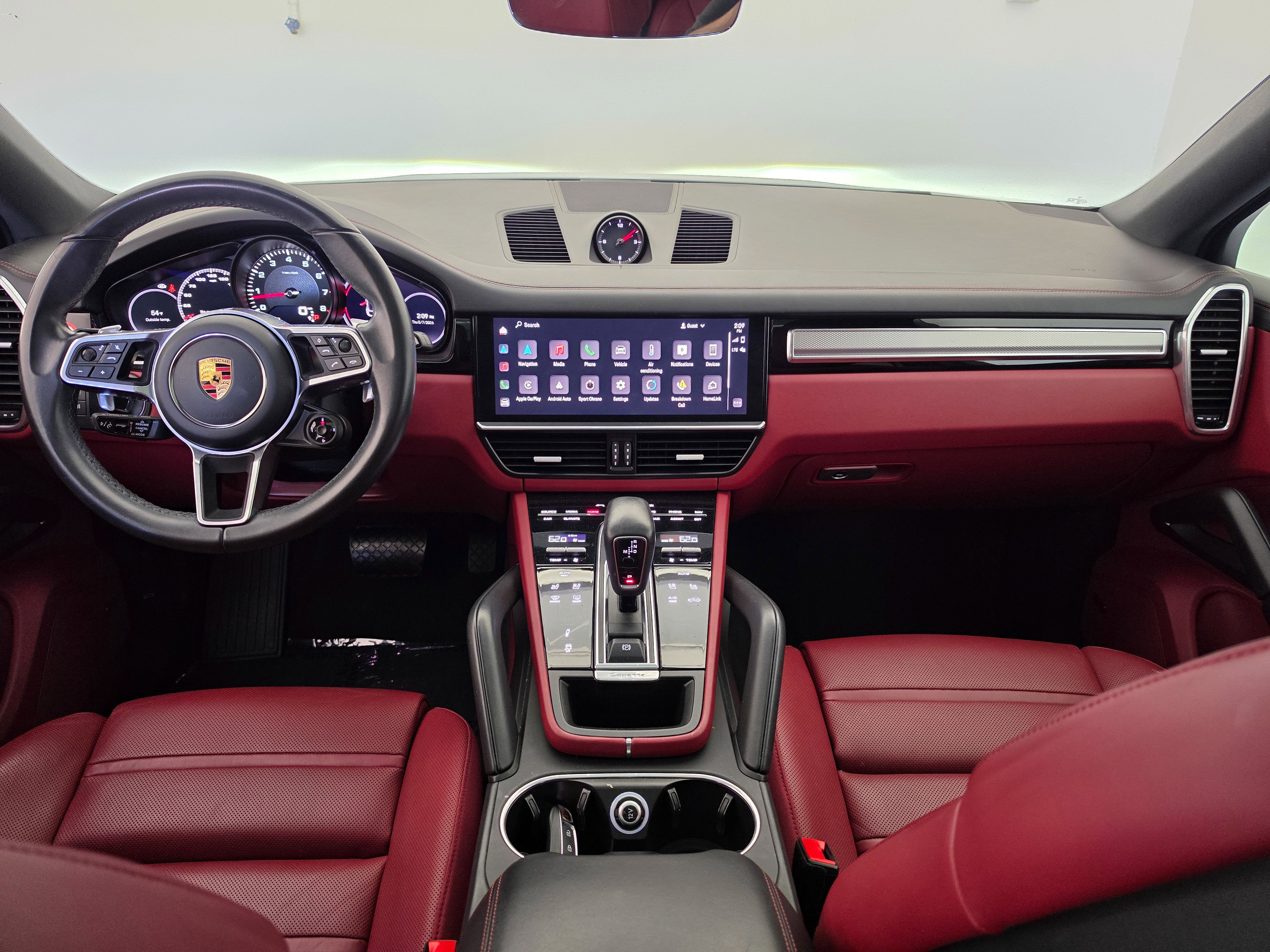 2022 Porsche Cayenne Base