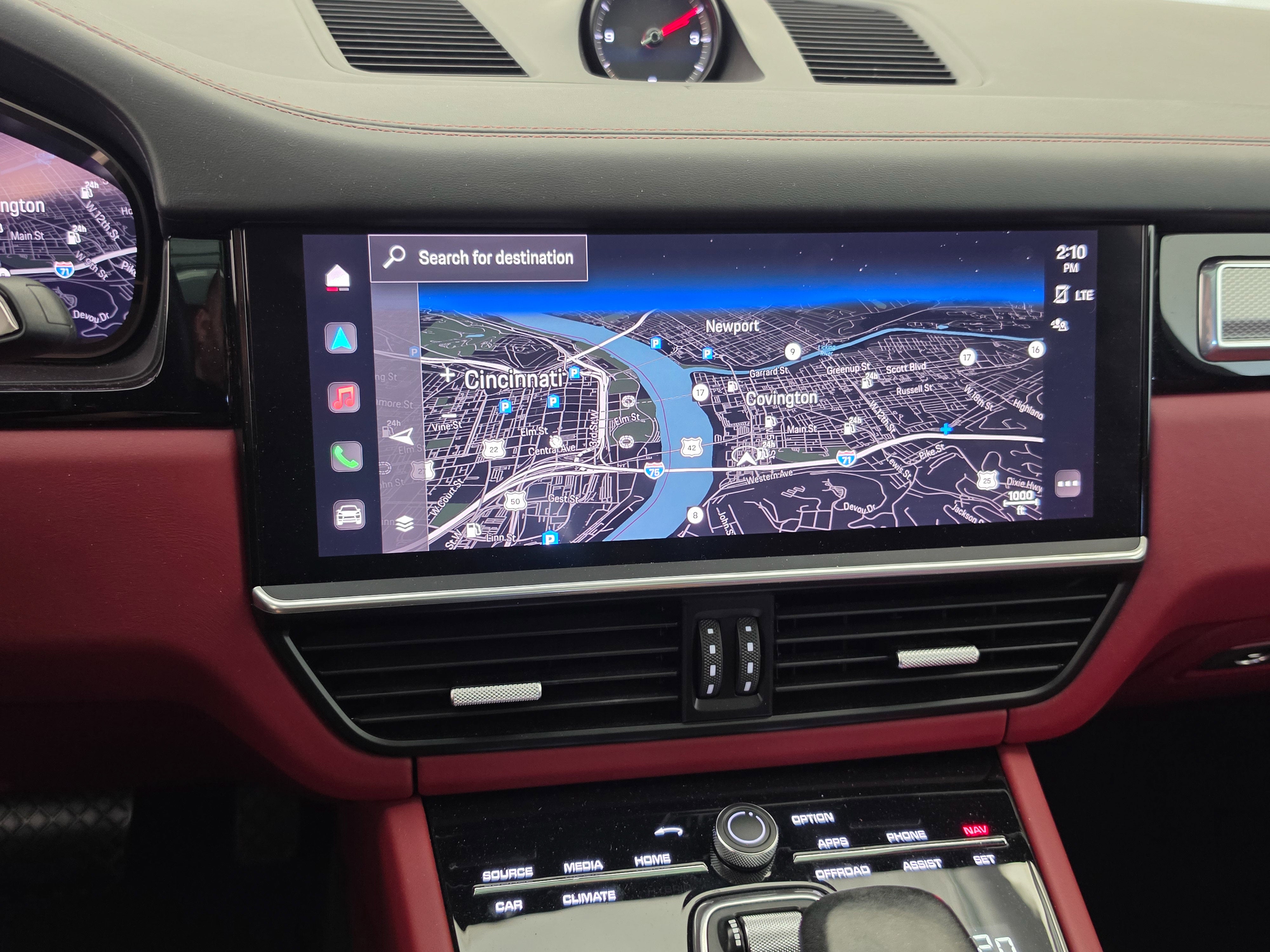 2022 Porsche Cayenne Base