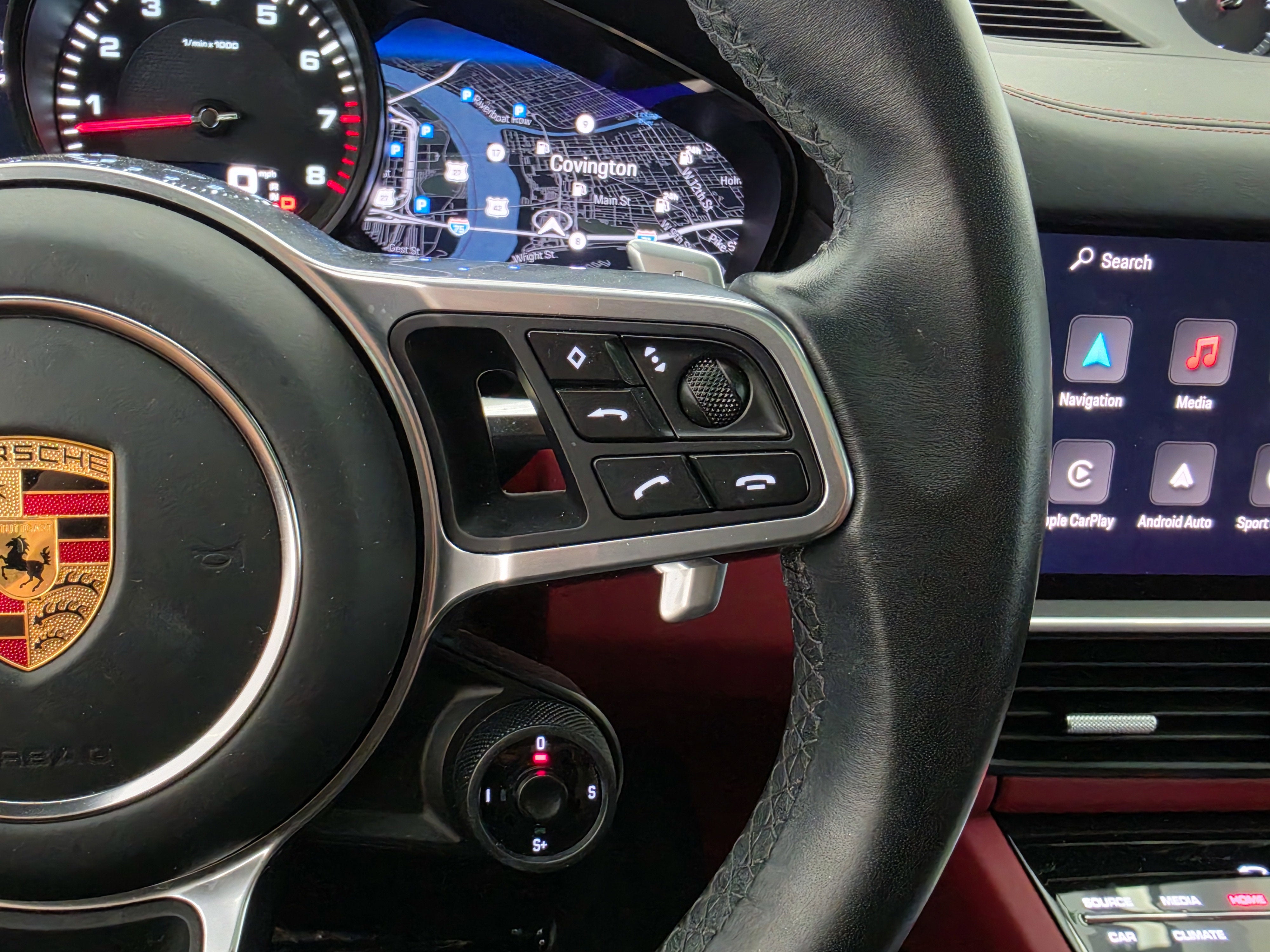 2022 Porsche Cayenne Base