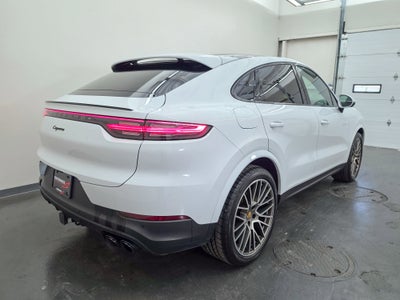 2022 Porsche Cayenne Base