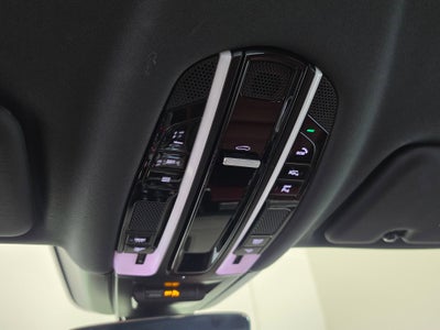 2022 Porsche Cayenne Base