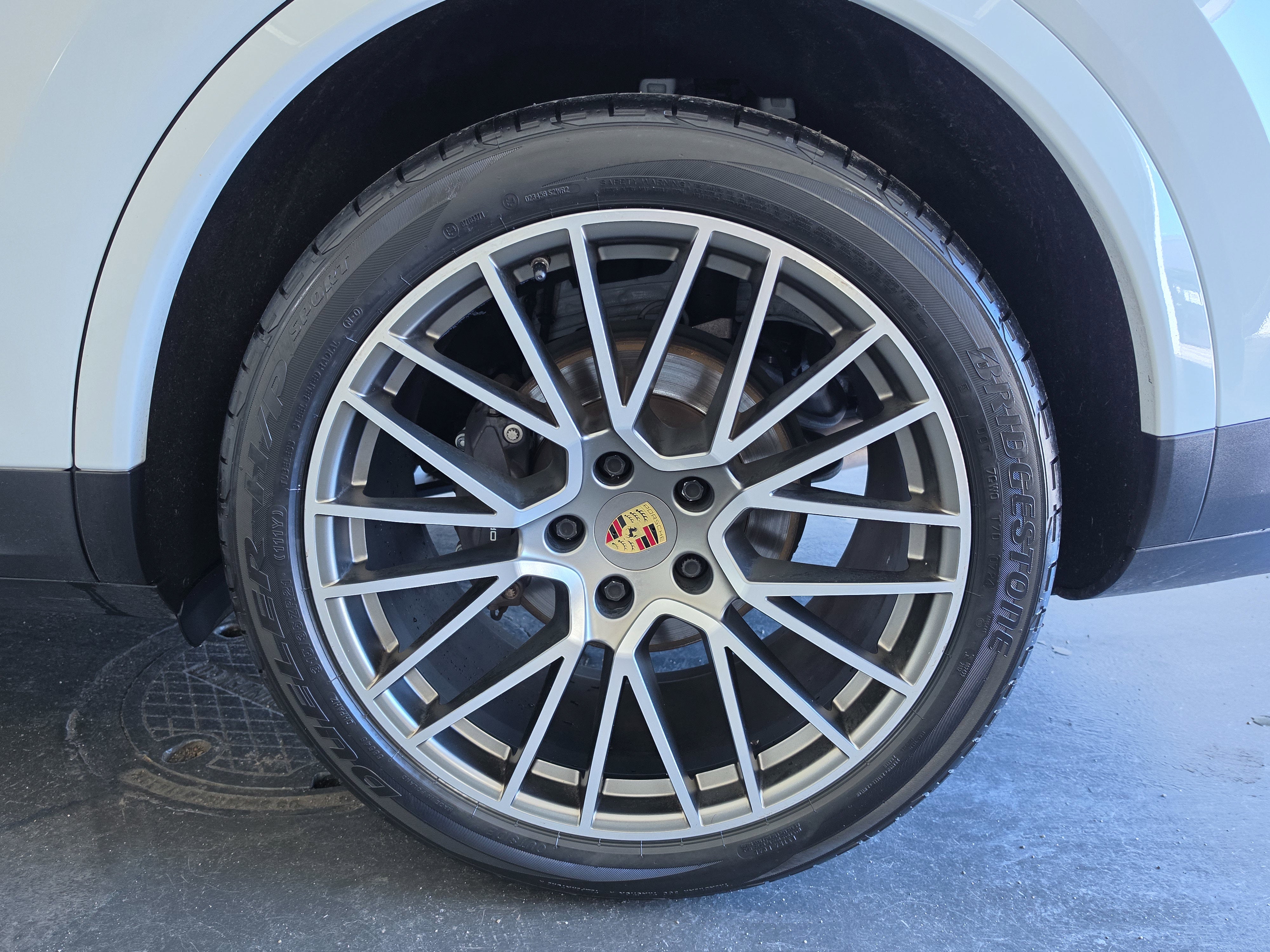 2022 Porsche Cayenne Base